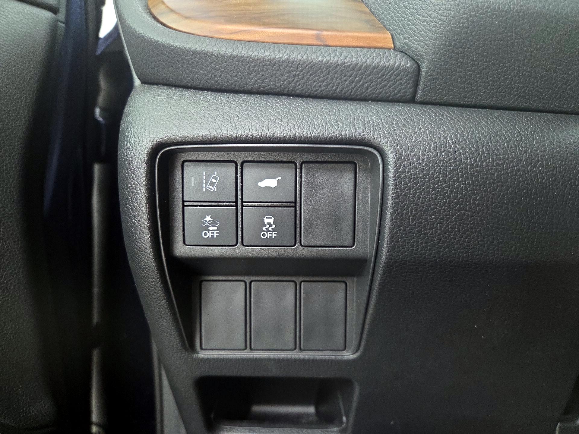 Thumbnail: 2017 Honda CR-V - 13