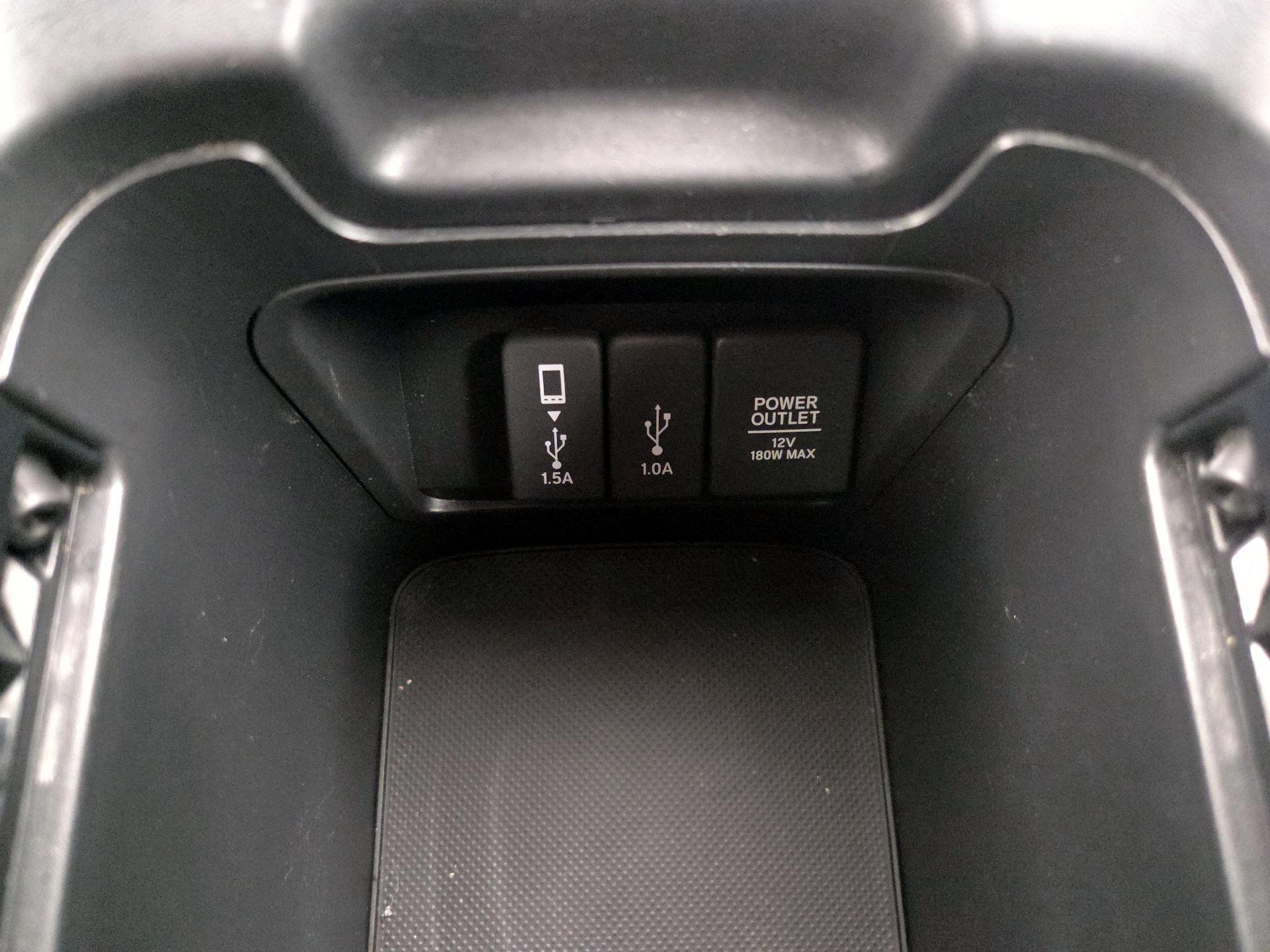Thumbnail: 2017 Honda CR-V - 18