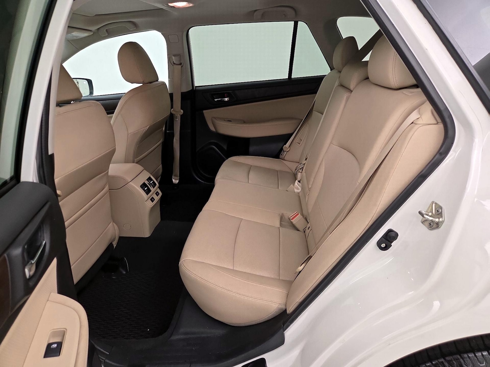 2016 Subaru Outback Limited - Photo 22