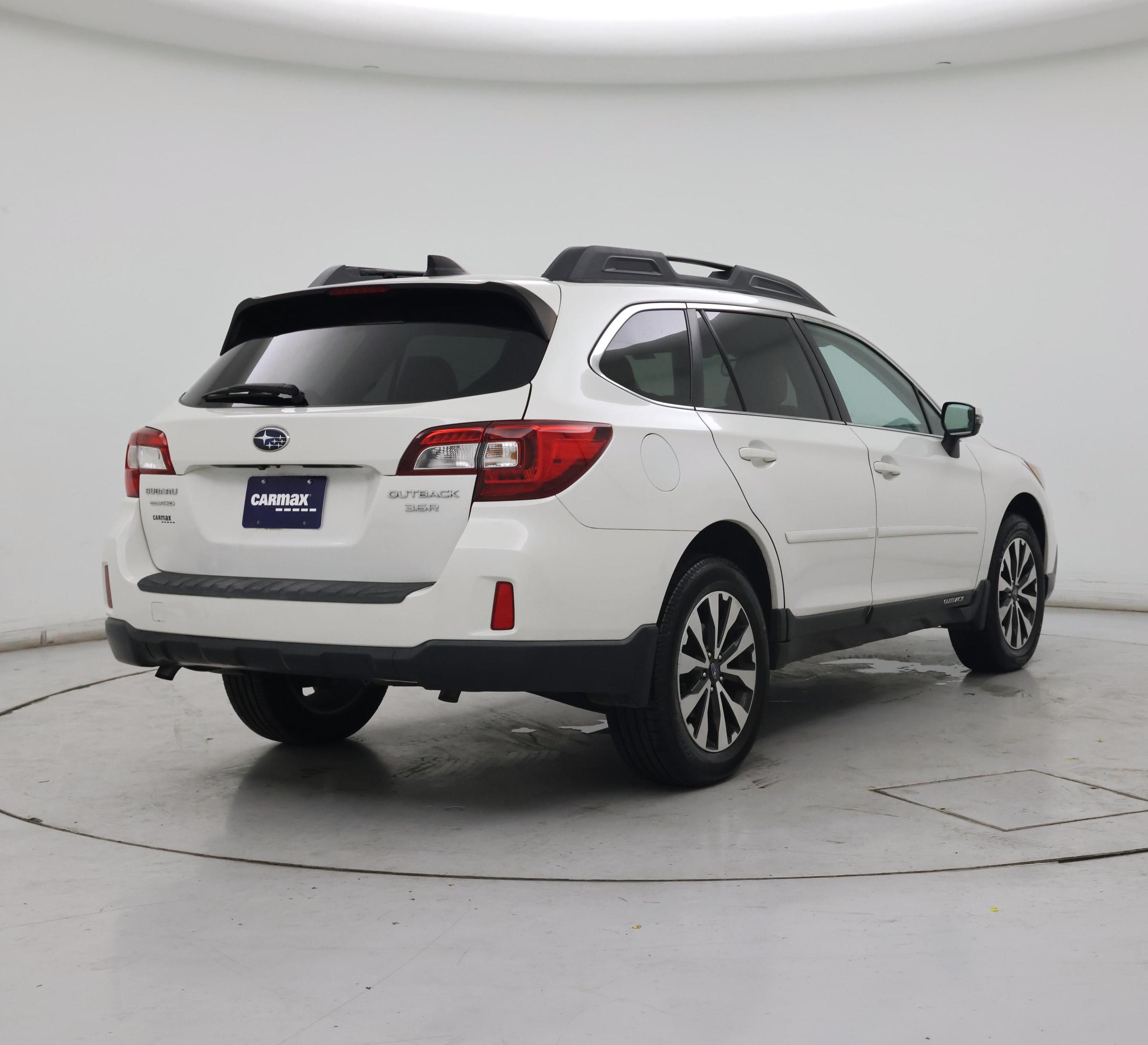 Thumbnail: 2016 Subaru Outback - 8