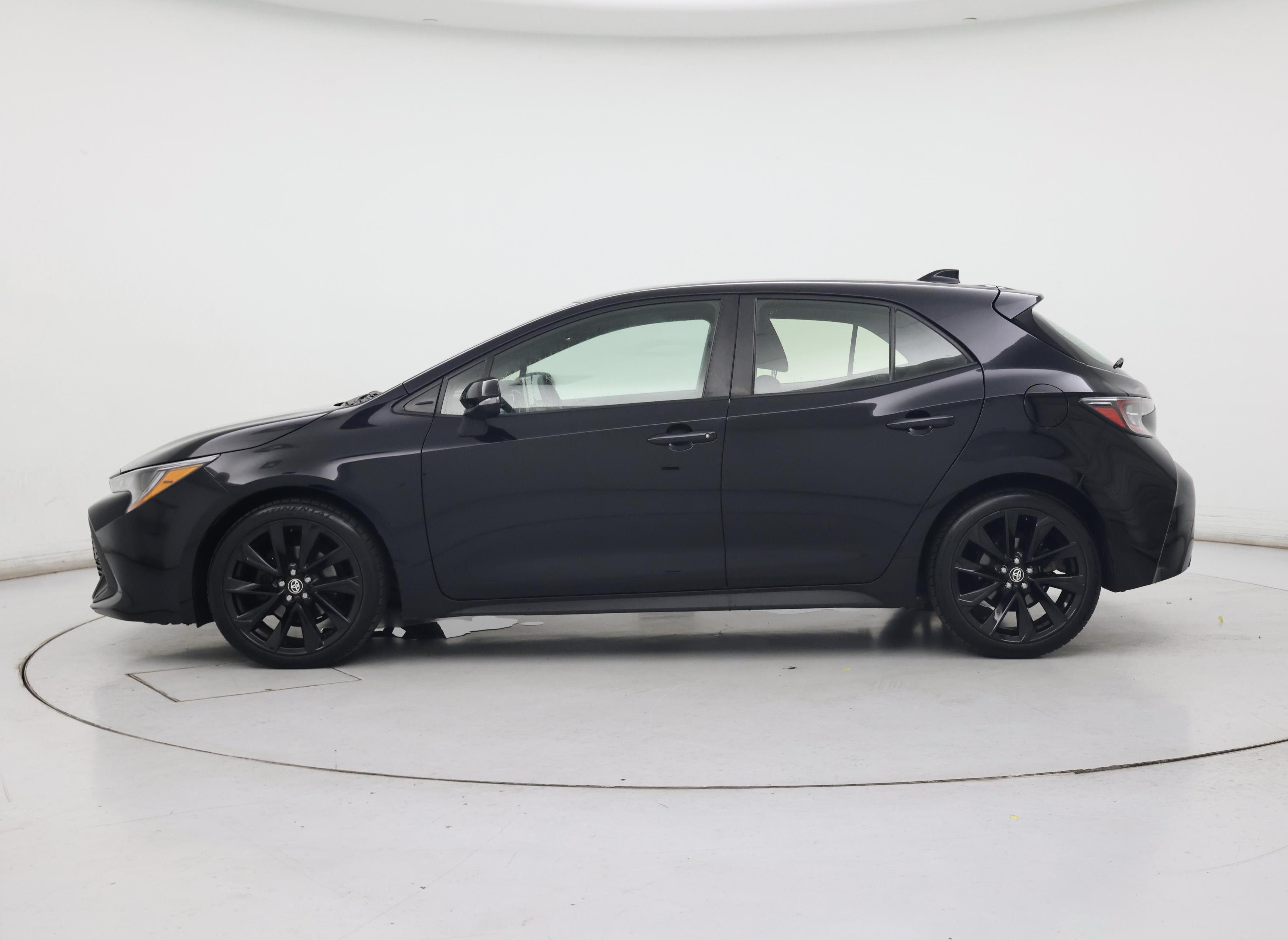 Thumbnail: 2022 Toyota Corolla - 3