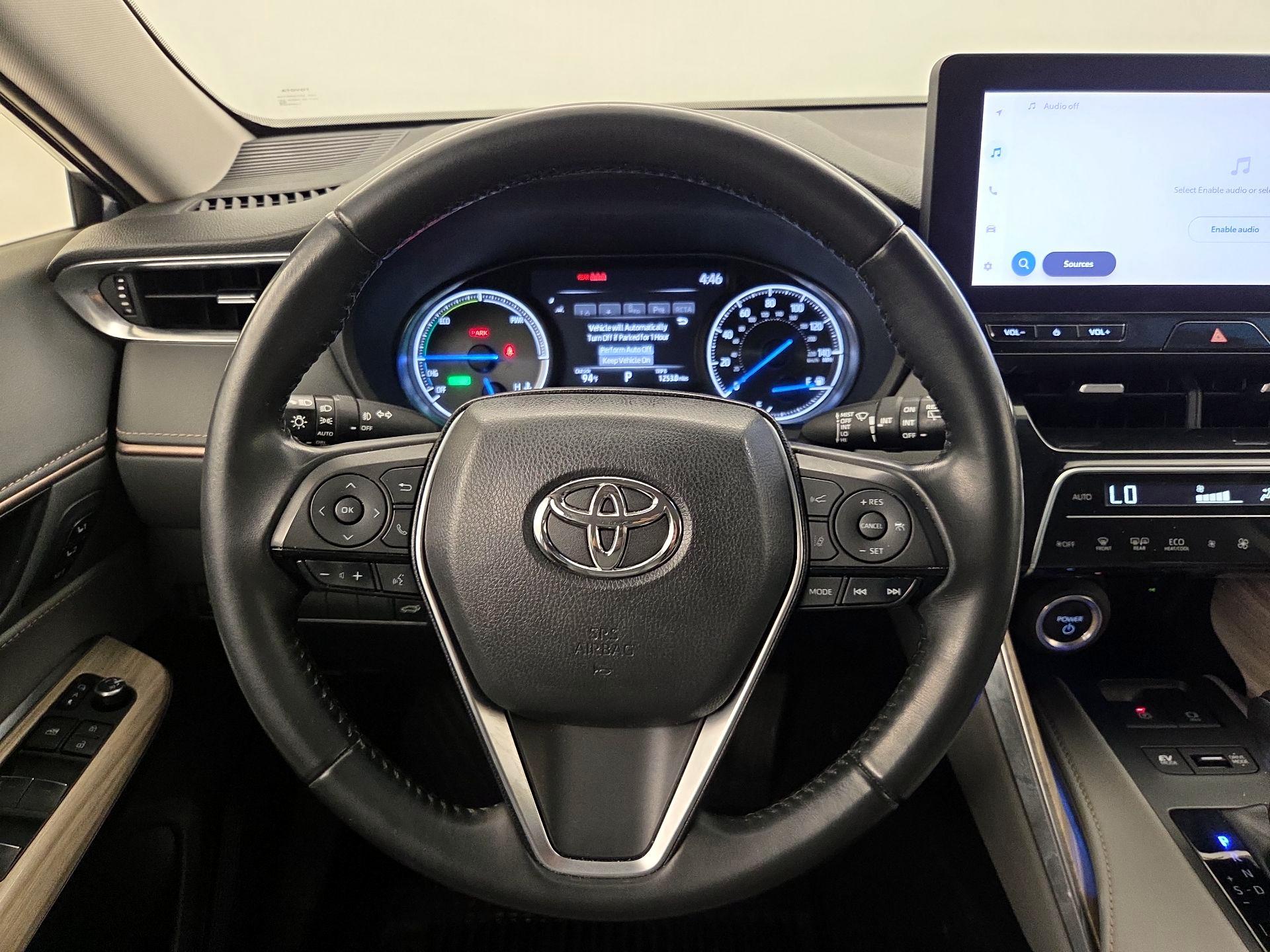 Thumbnail: 2023 Toyota Venza - 10