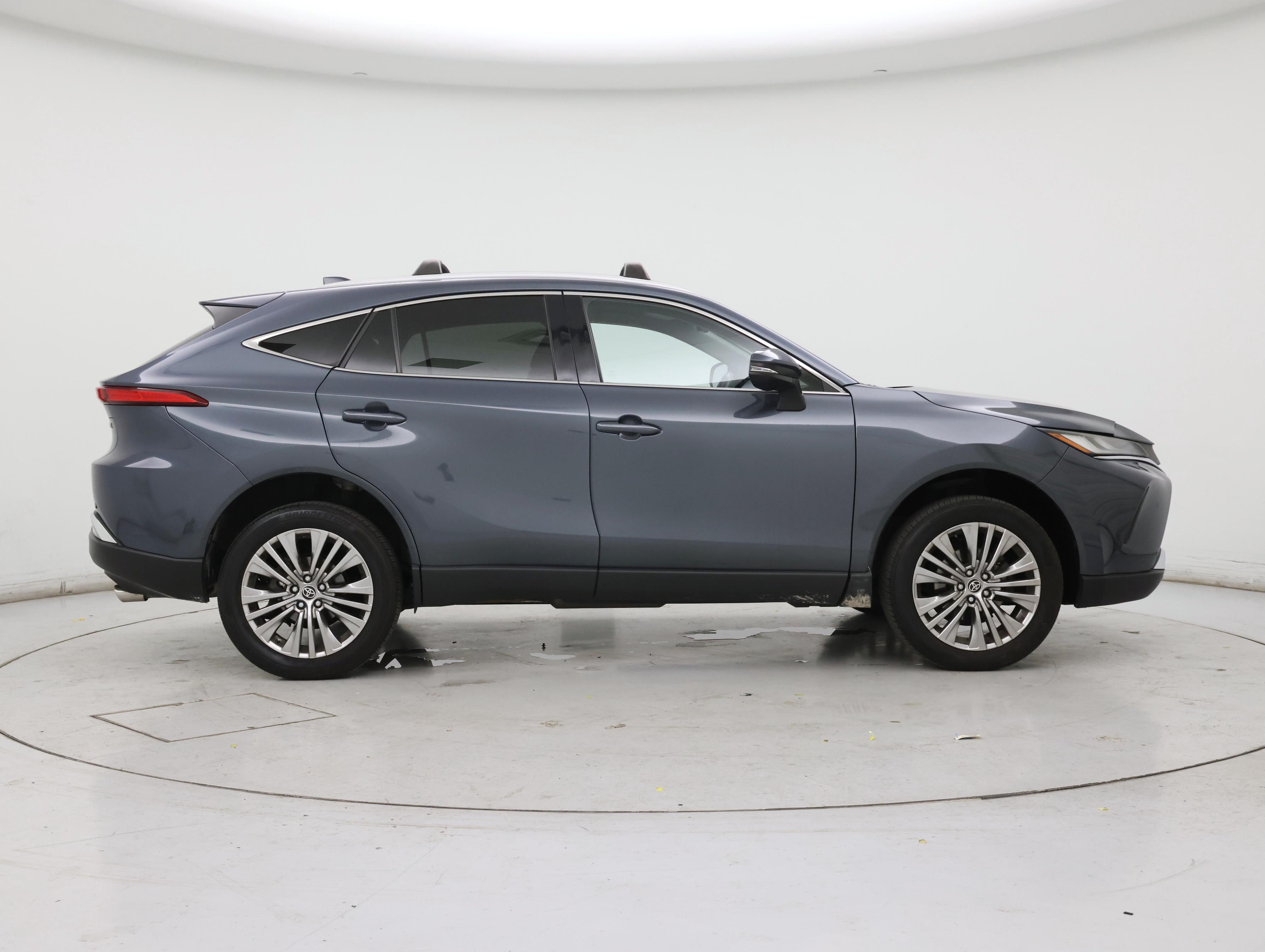 Thumbnail: 2023 Toyota Venza - 7