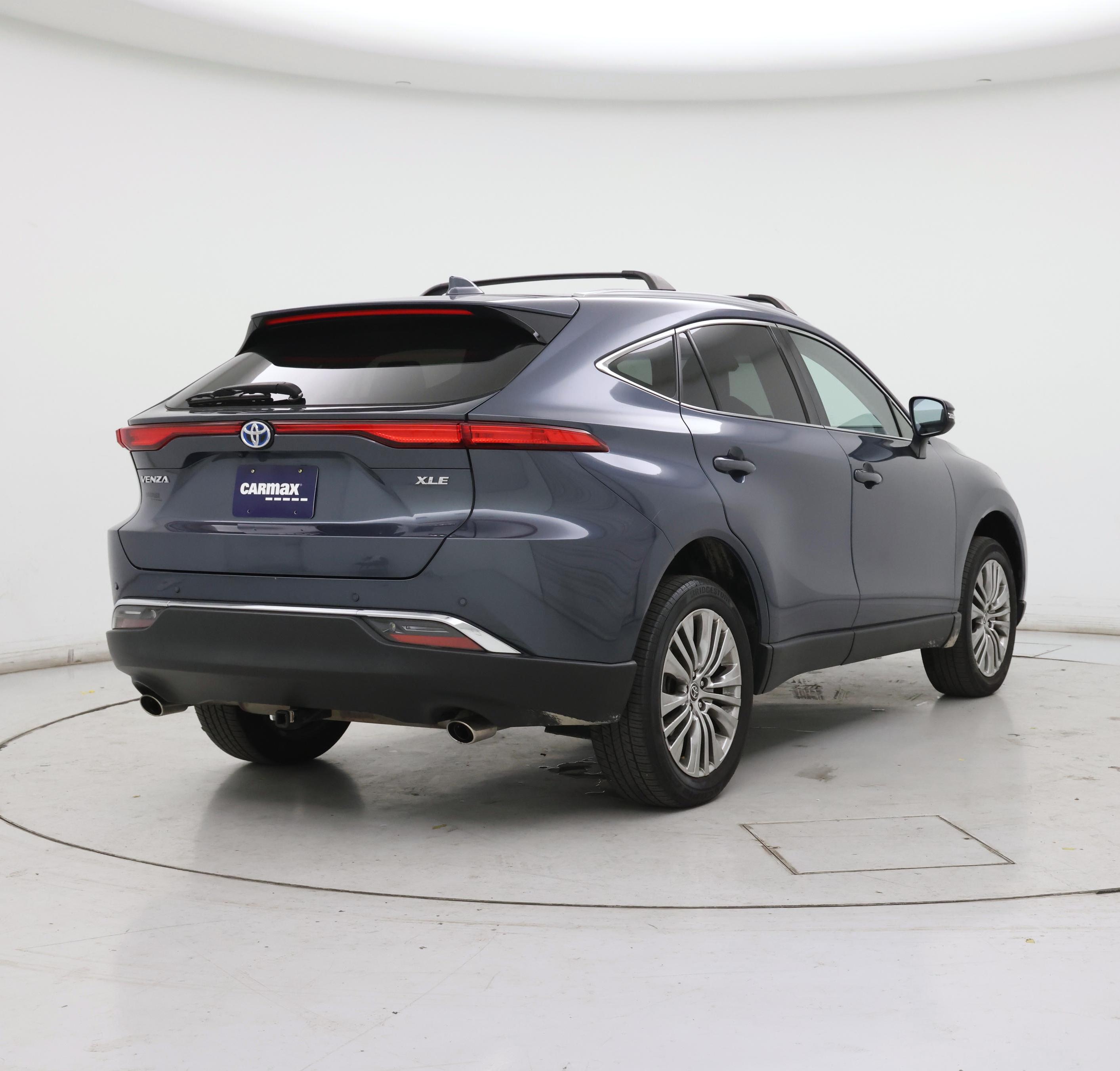 Thumbnail: 2023 Toyota Venza - 8