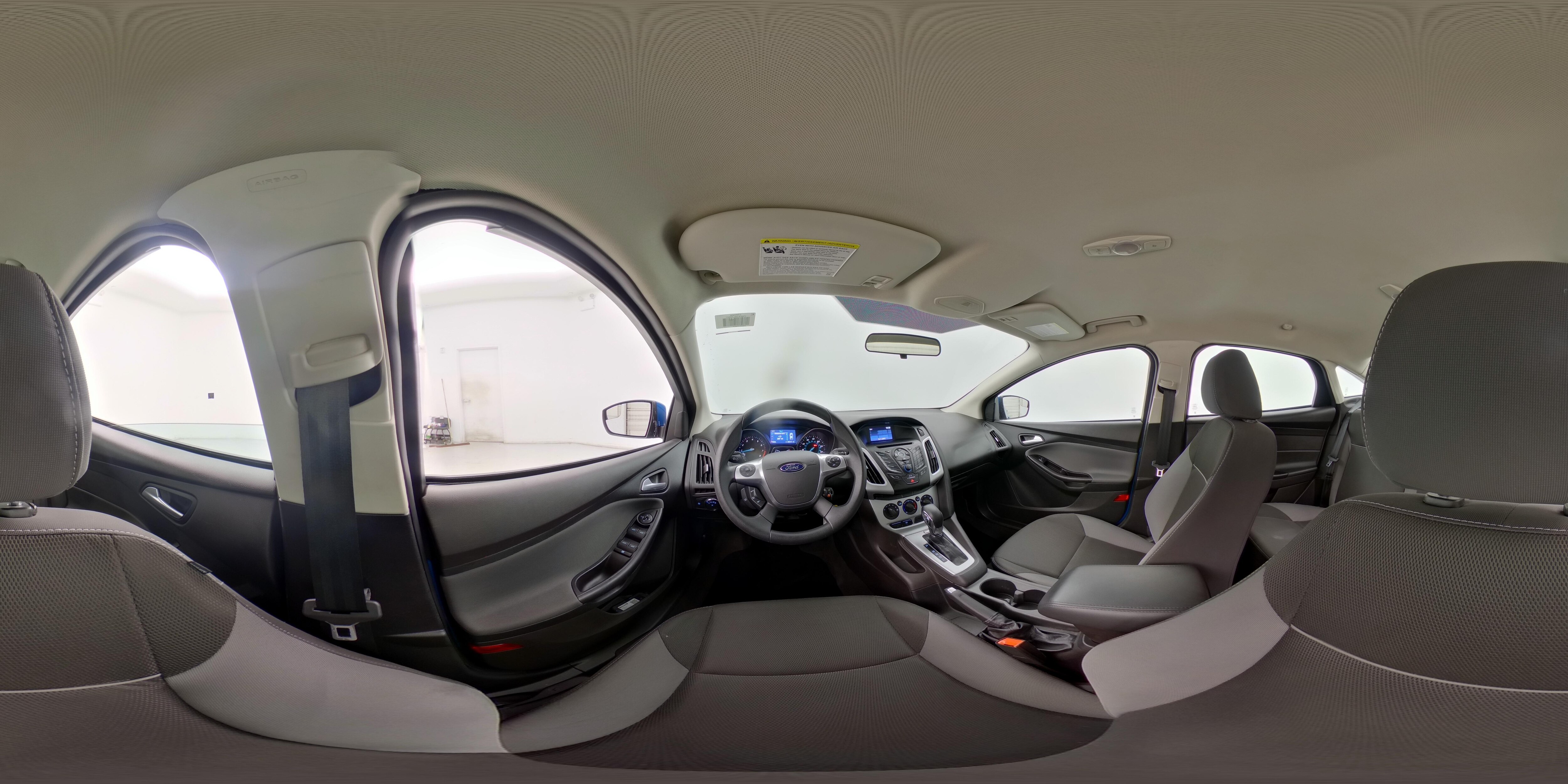 2014 Ford Focus SE - Photo 24