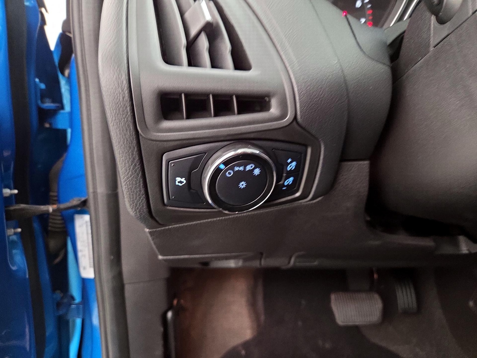 2014 Ford Focus SE - Photo 14