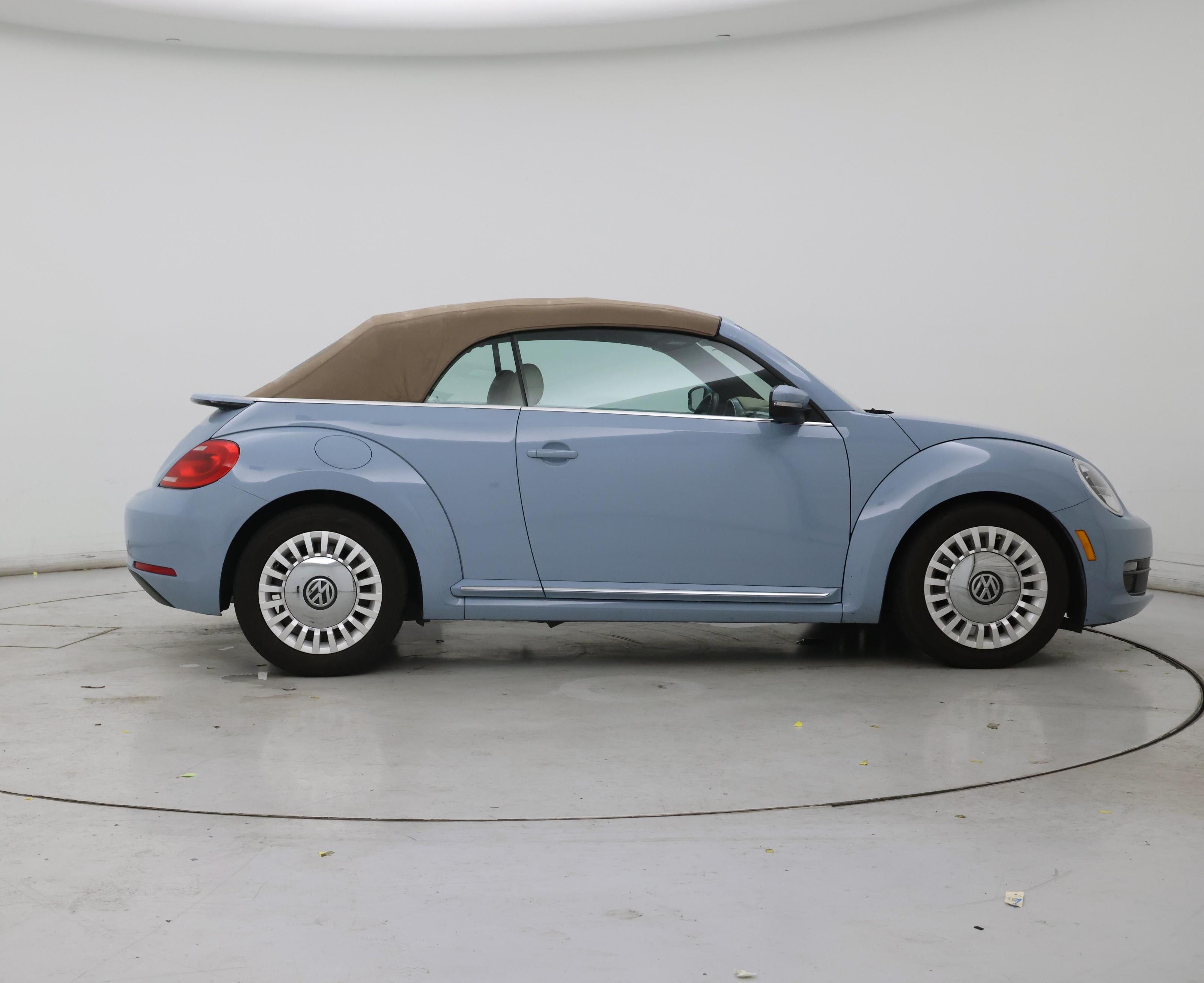 Thumbnail: 2014 Volkswagen Beetle - 7
