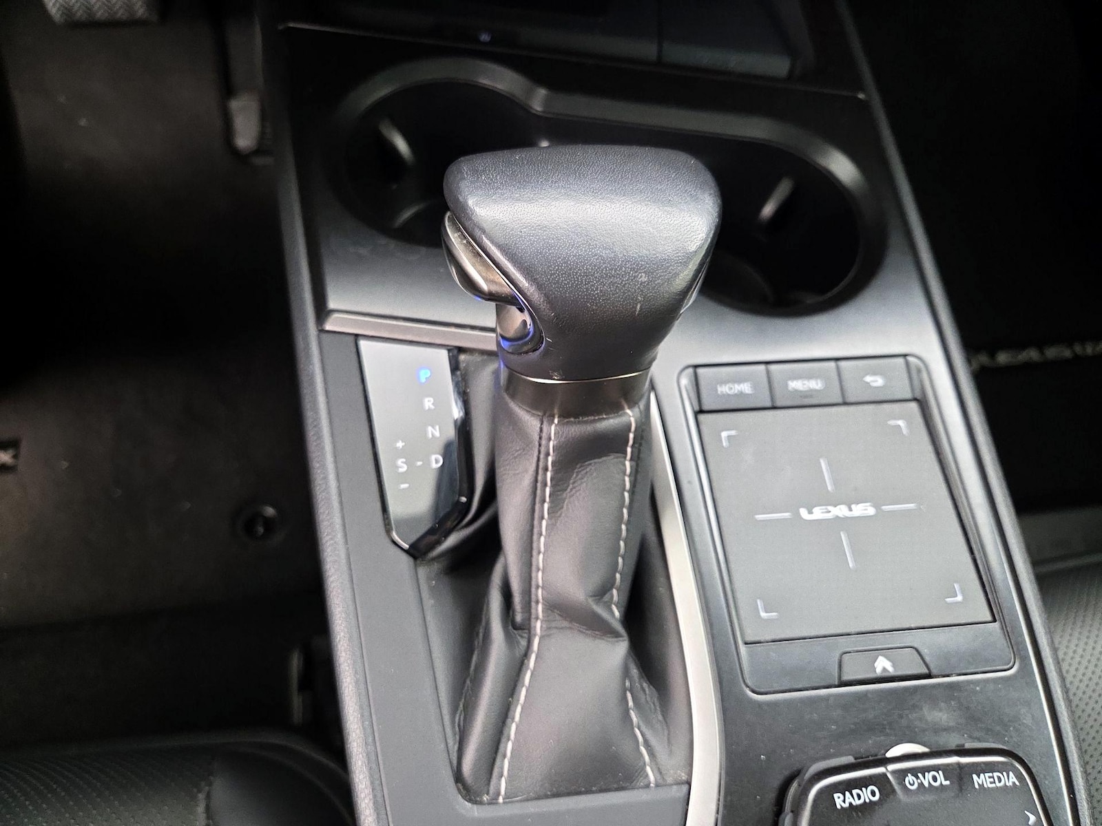 2021 Lexus UX Hybrid 250h - Photo 18
