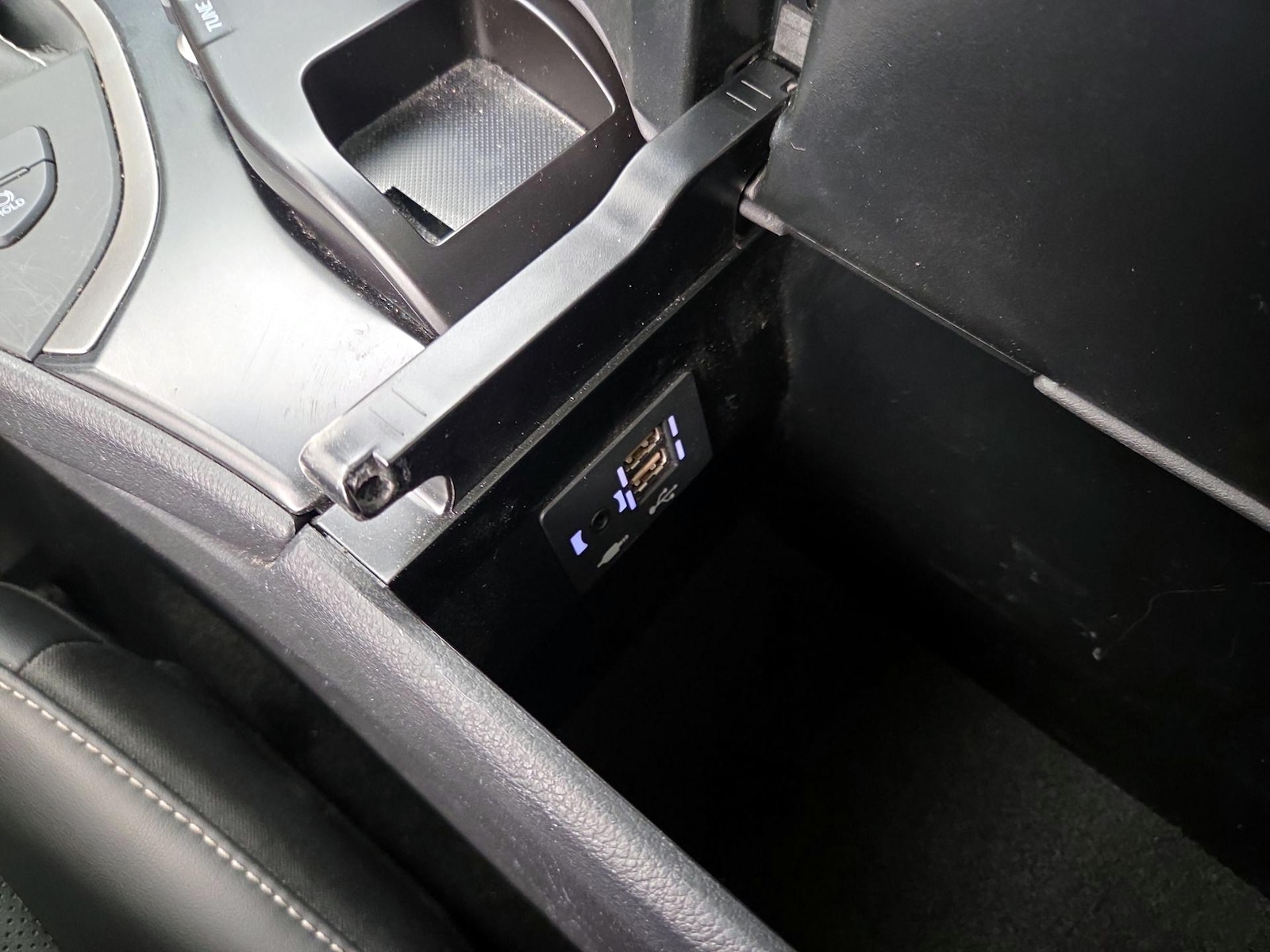 2021 Lexus UX Hybrid 250h - Photo 19