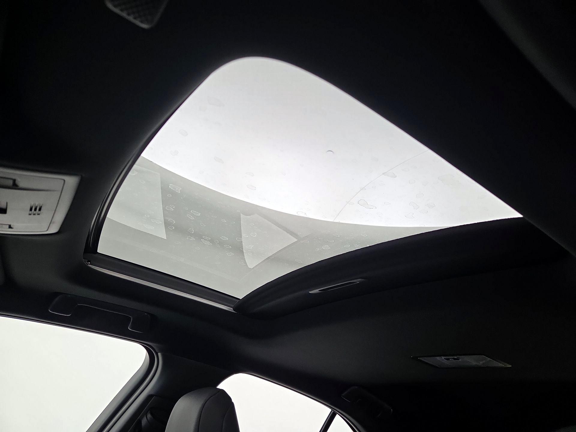 Thumbnail: 2021 Lexus UX - 19