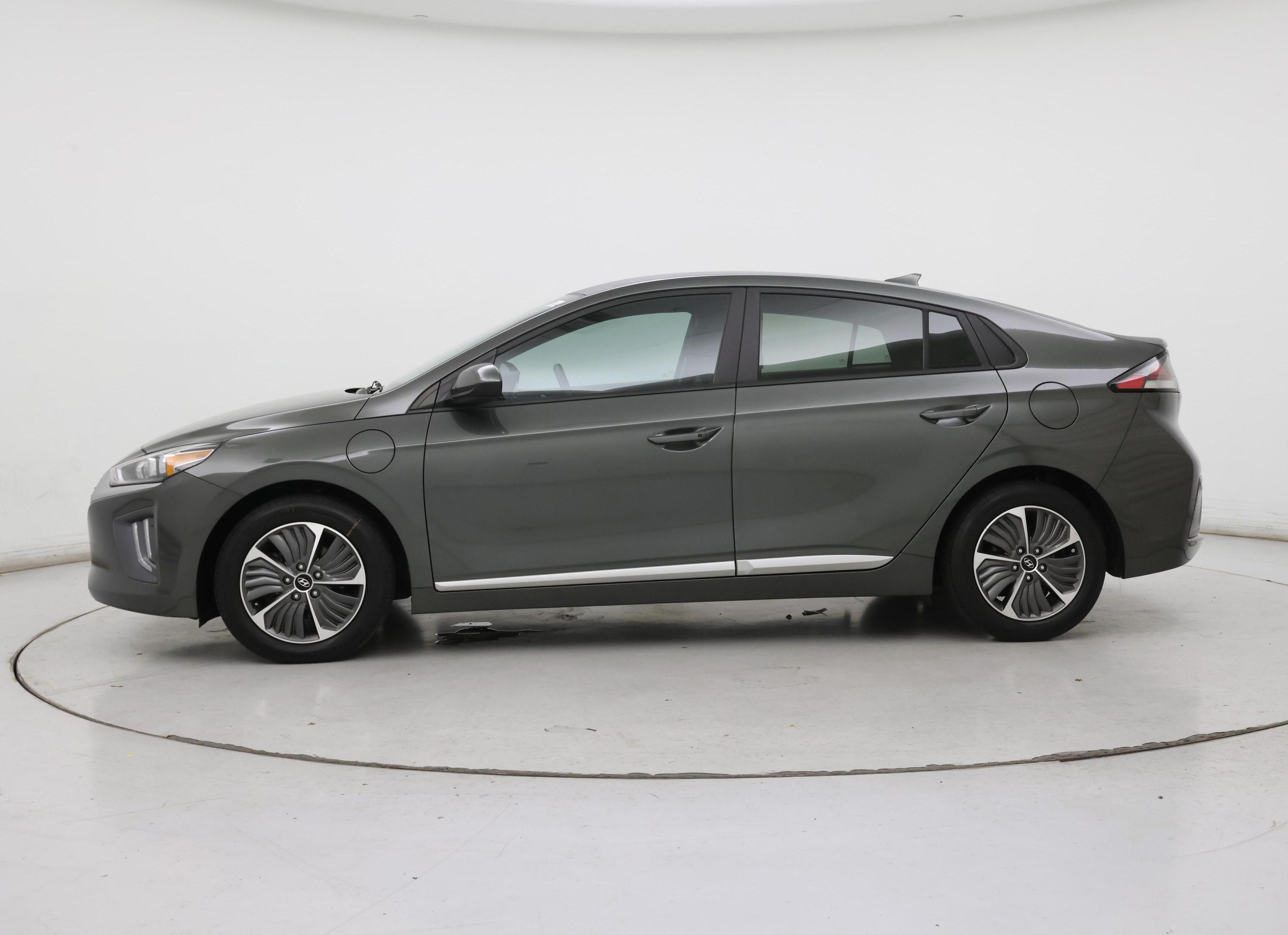Thumbnail: 2022 Hyundai Ioniq - 3