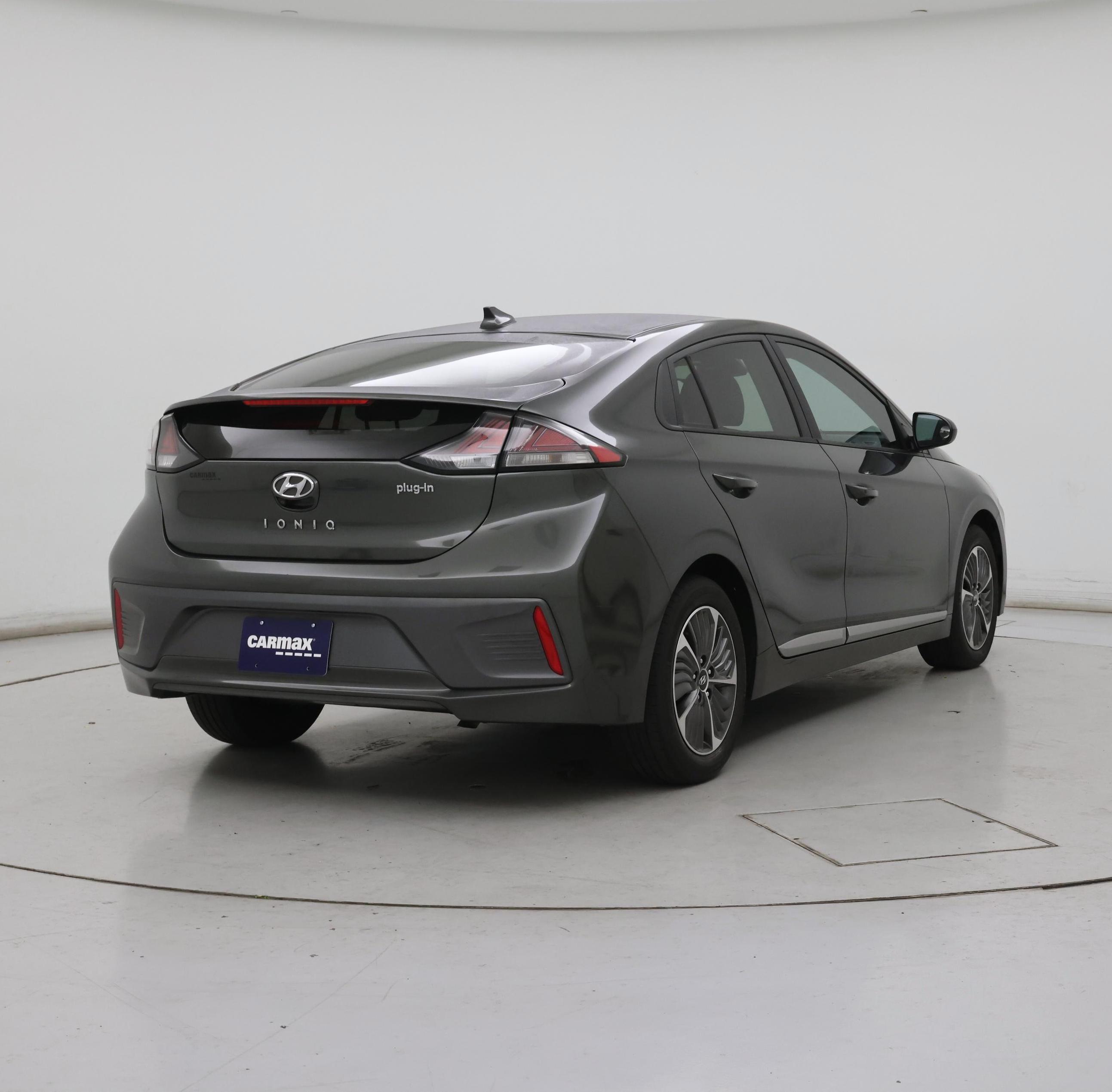 Thumbnail: 2022 Hyundai Ioniq - 8