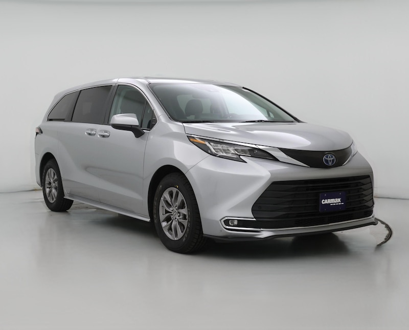 2022 Toyota Sienna Hybrid XLE