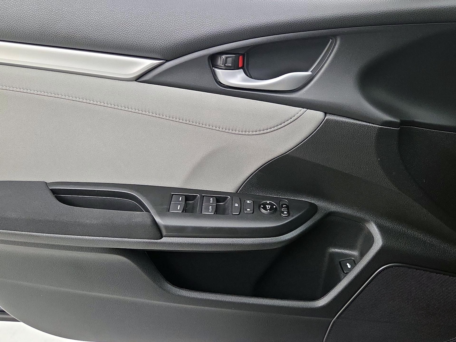 2019 Honda Civic EX - Photo 13