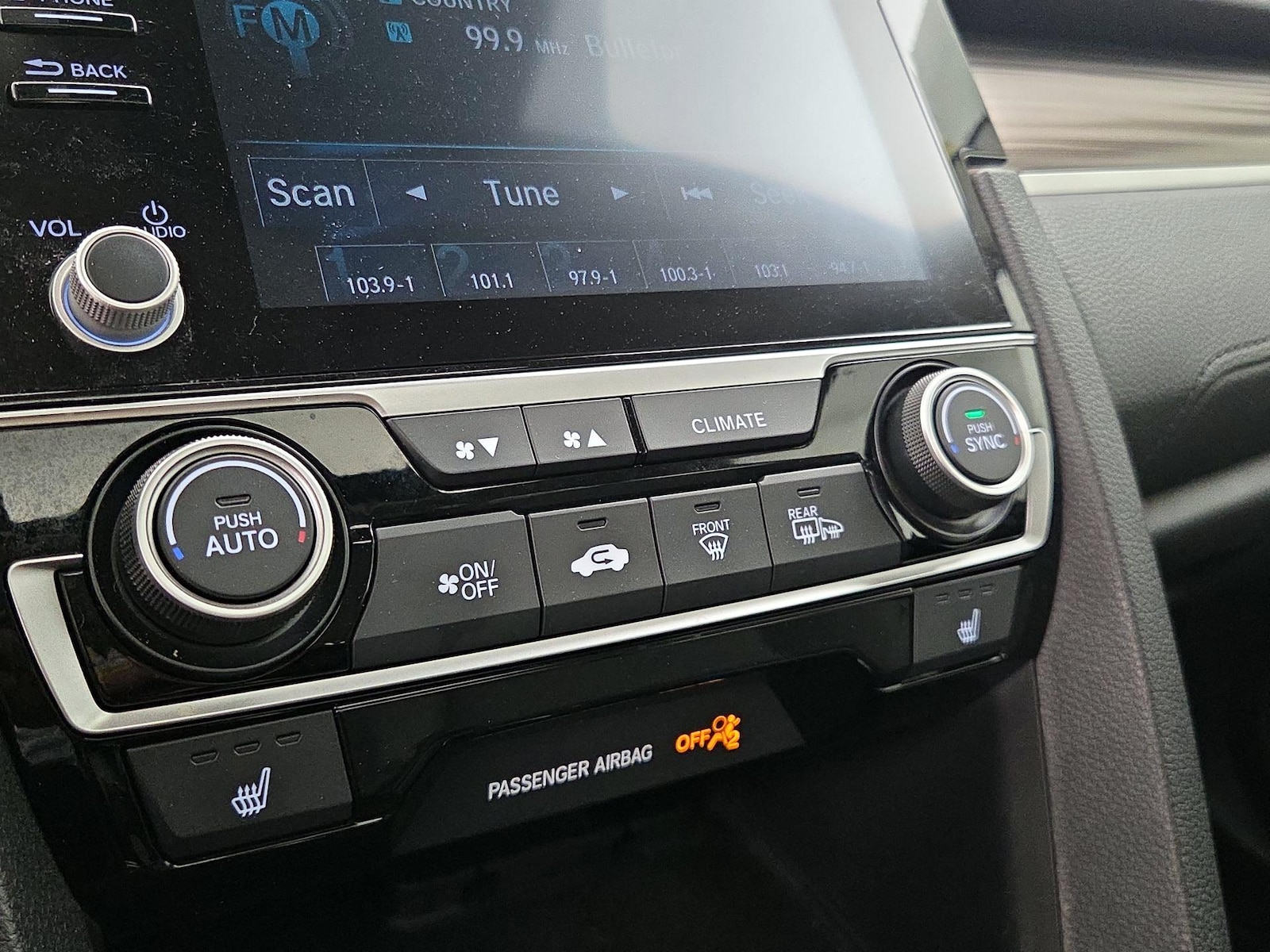 2019 Honda Civic EX - Photo 17