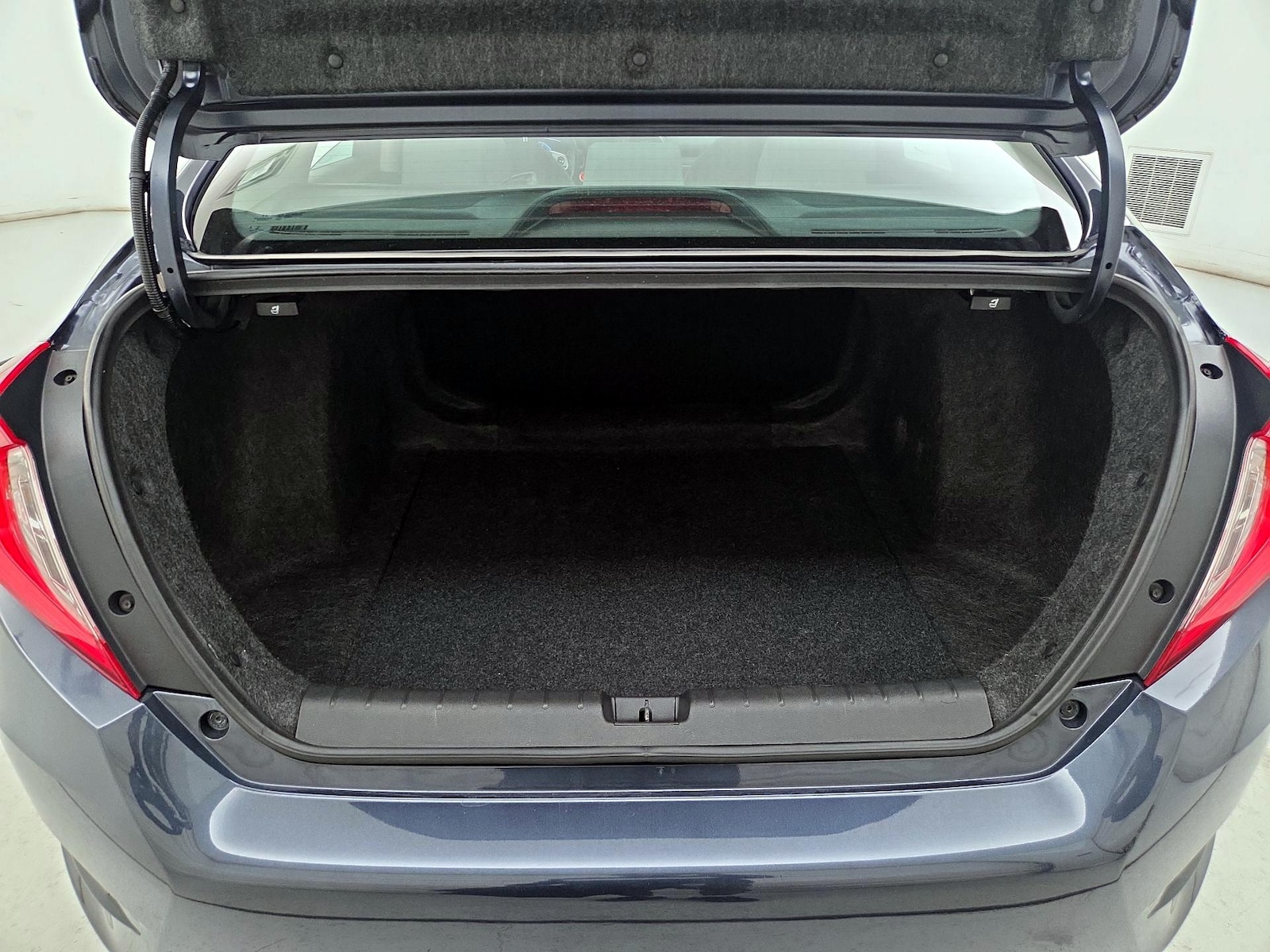 2019 Honda Civic EX - Photo 22