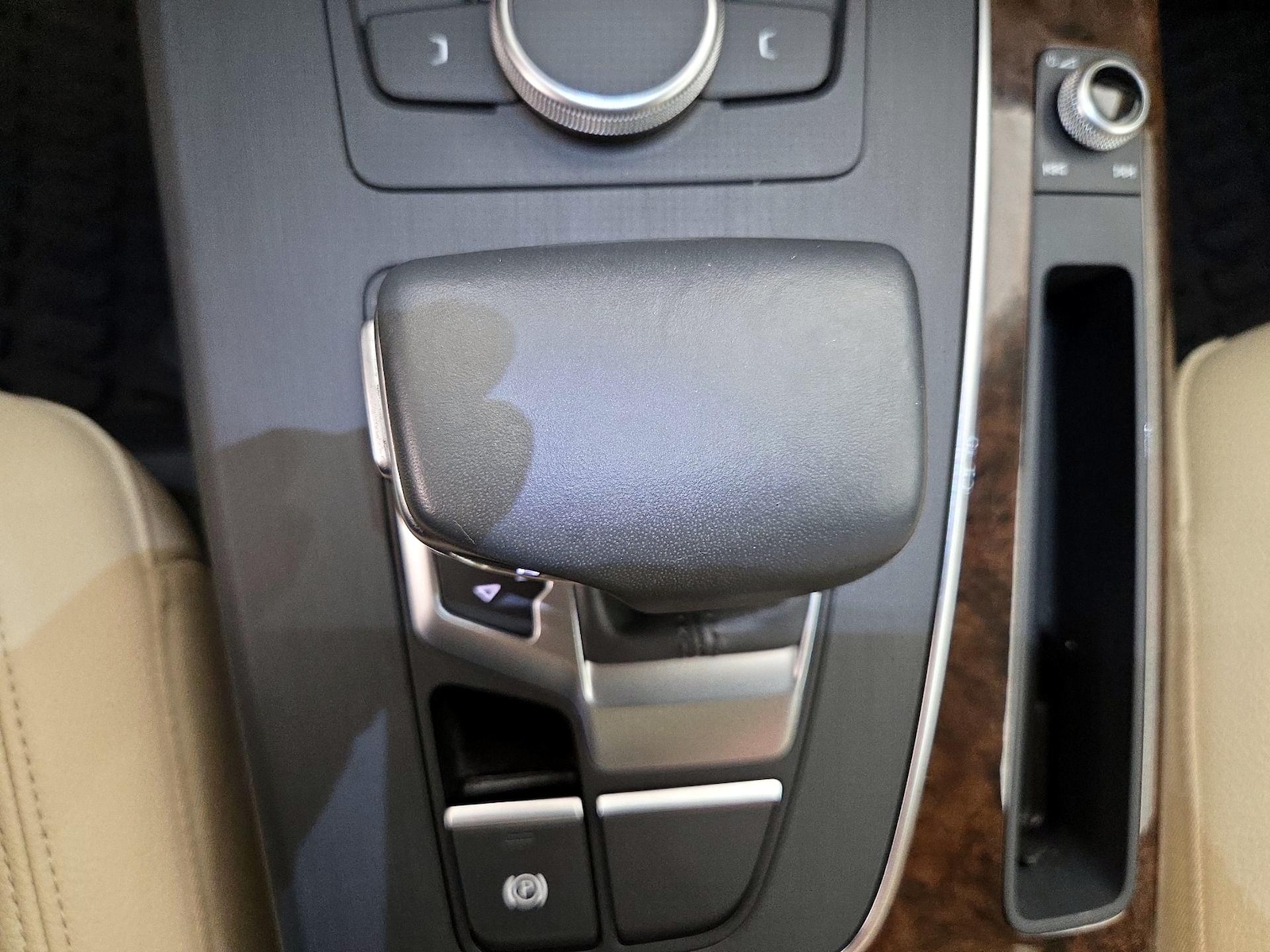 2020 Audi Q5 Premium - Photo 18