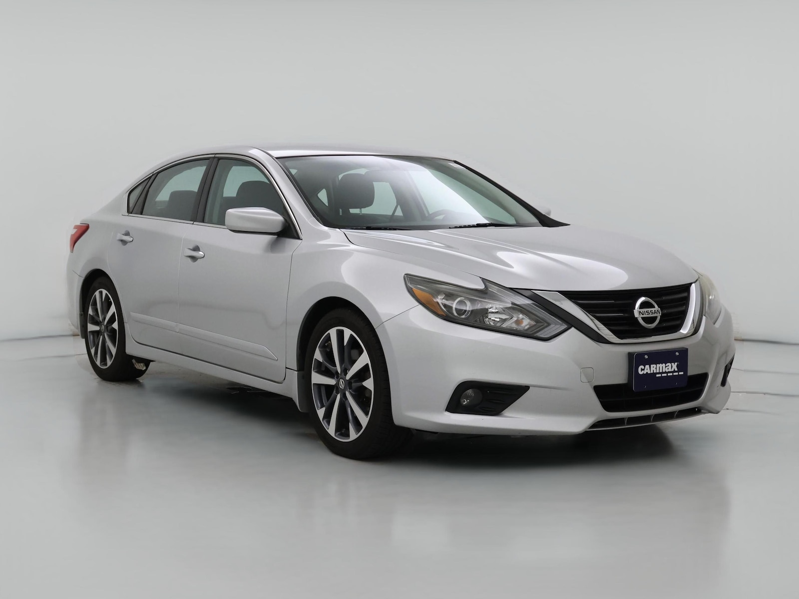 2016 Nissan Altima SR