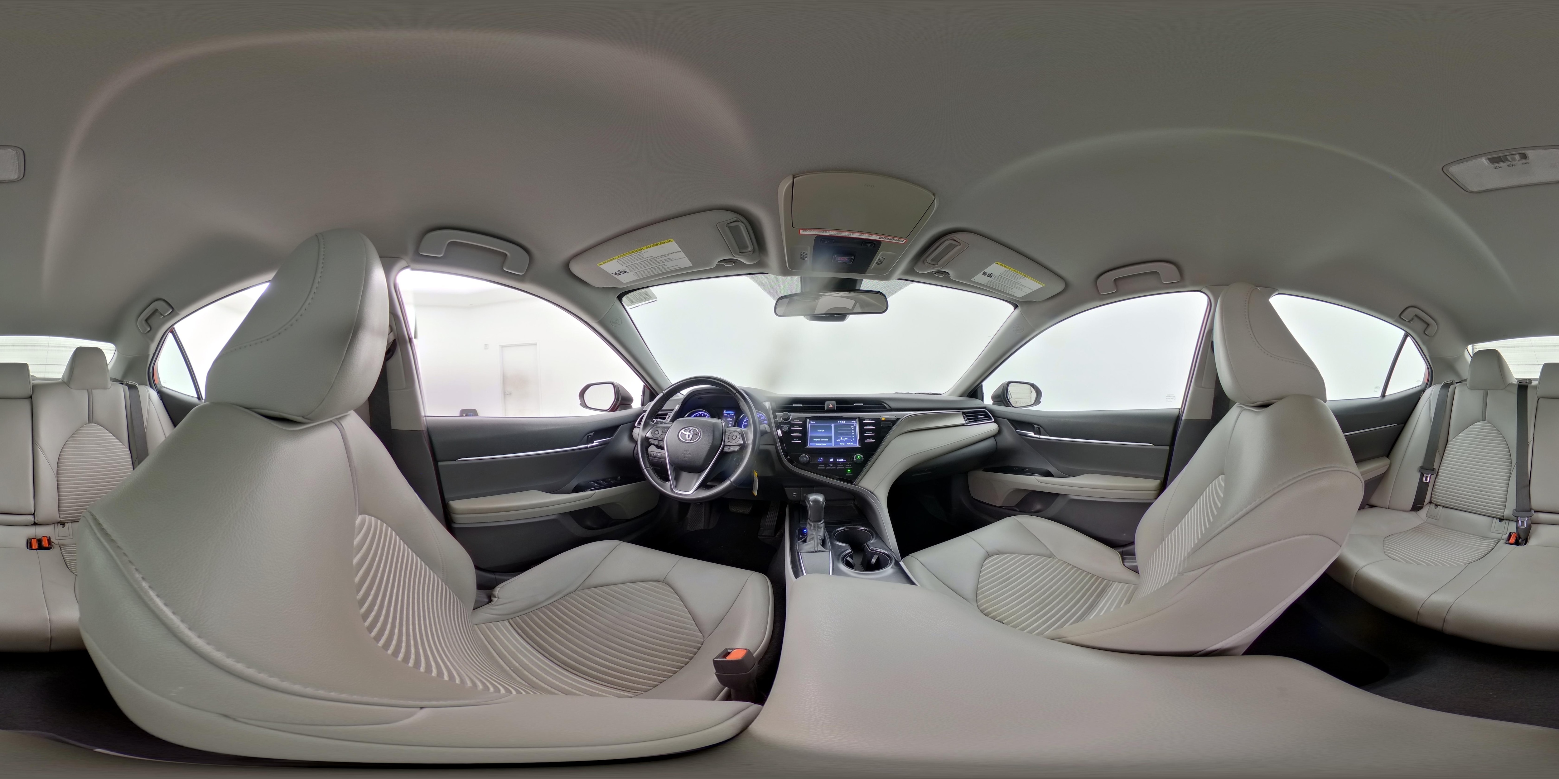 2019 Toyota Camry SE - Photo 24