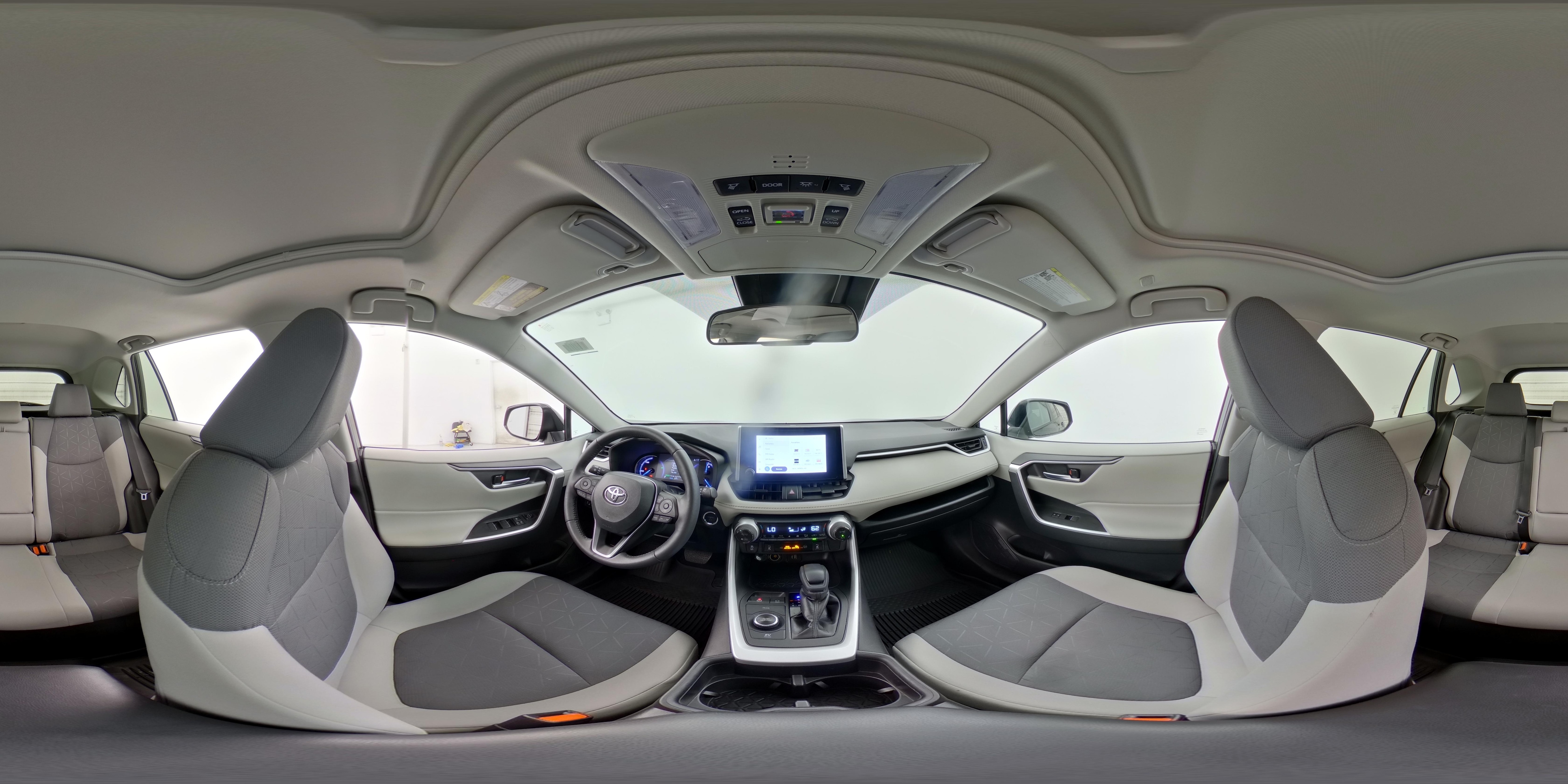2024 Toyota RAV4 XLE - Photo 26