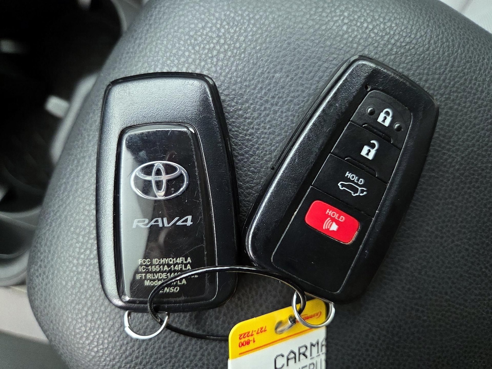 2024 Toyota RAV4 XLE - Photo 25