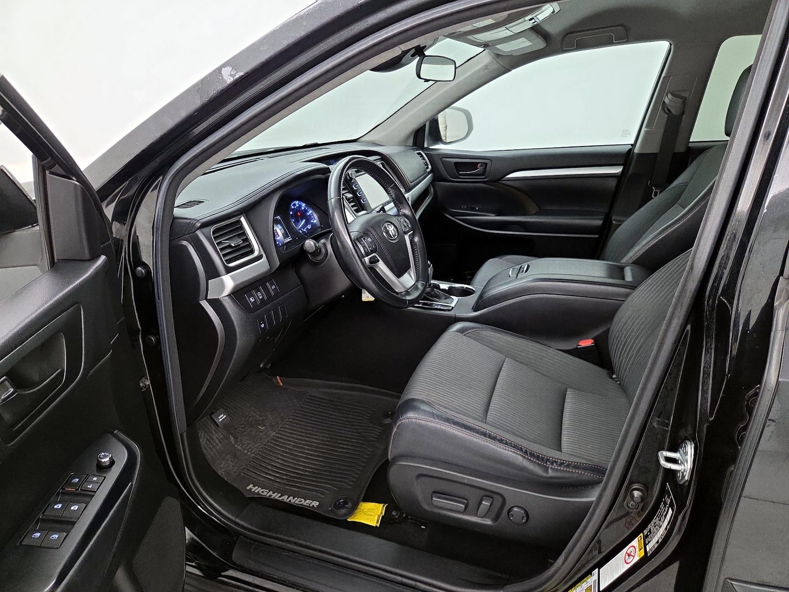 Power Seat(s) & Side Airbags