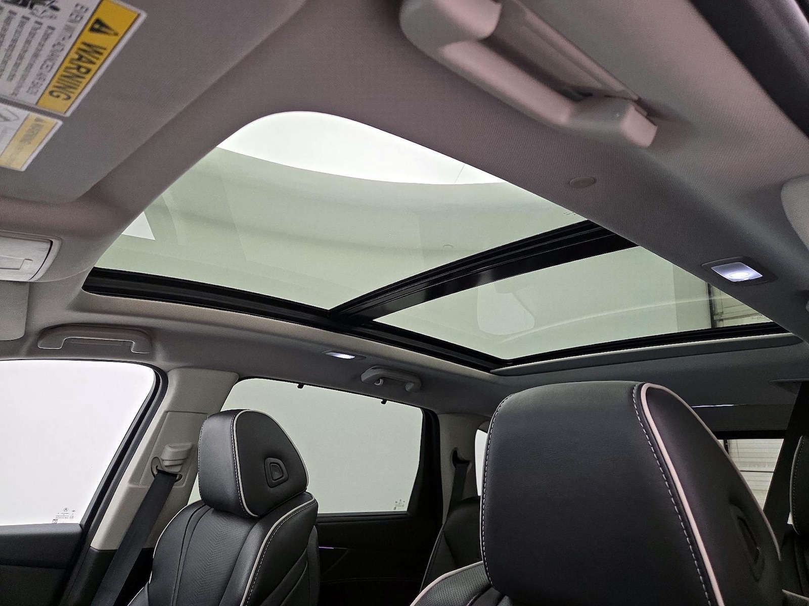 Sunroof(s) & Overhead Airbags