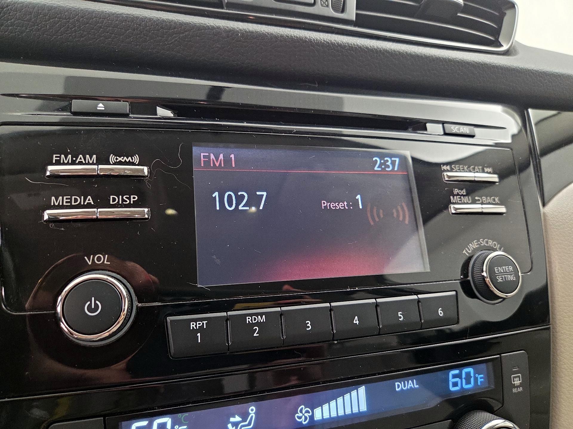 Thumbnail: 2018 Nissan Rogue Sport - 15