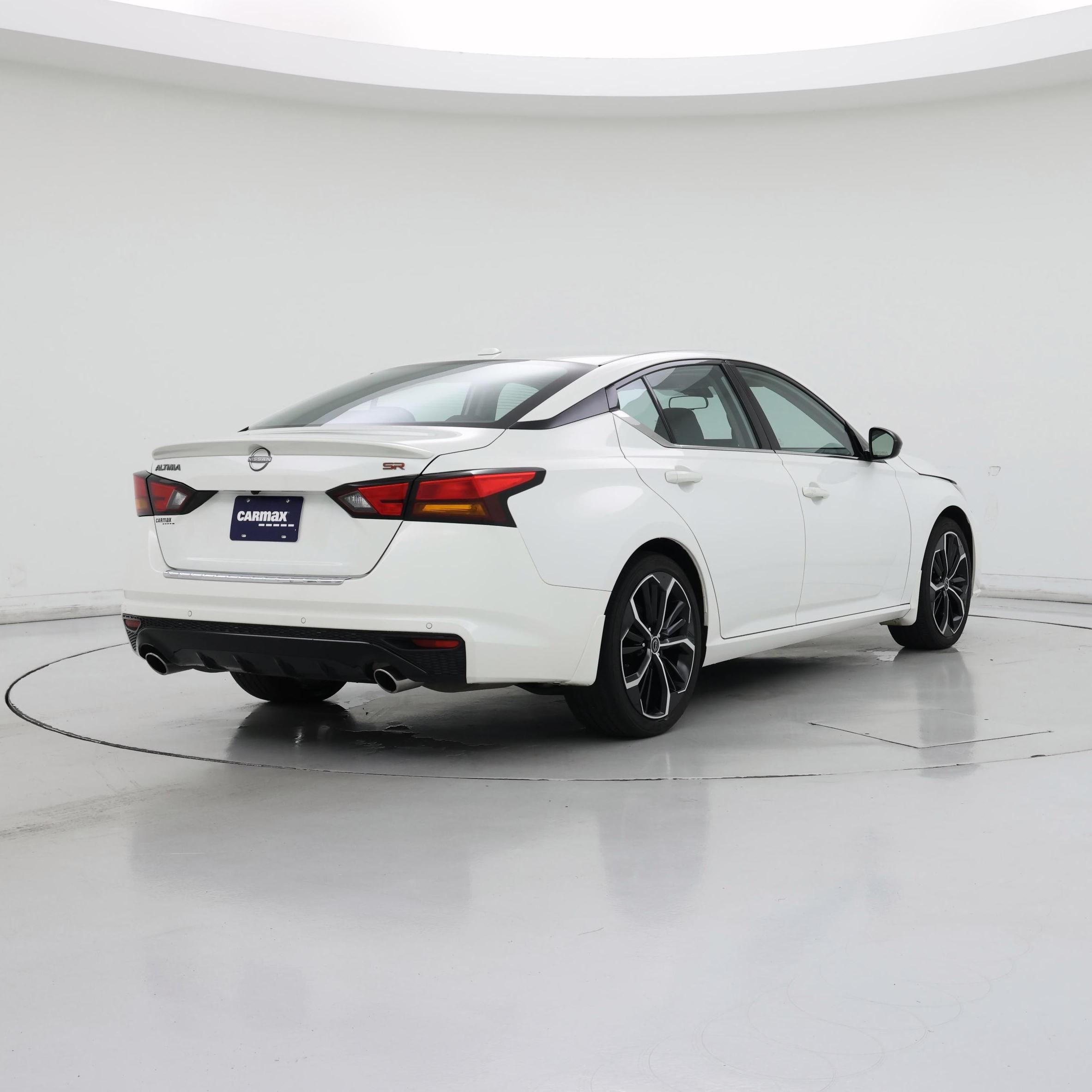 Thumbnail: 2023 Nissan Altima - 8