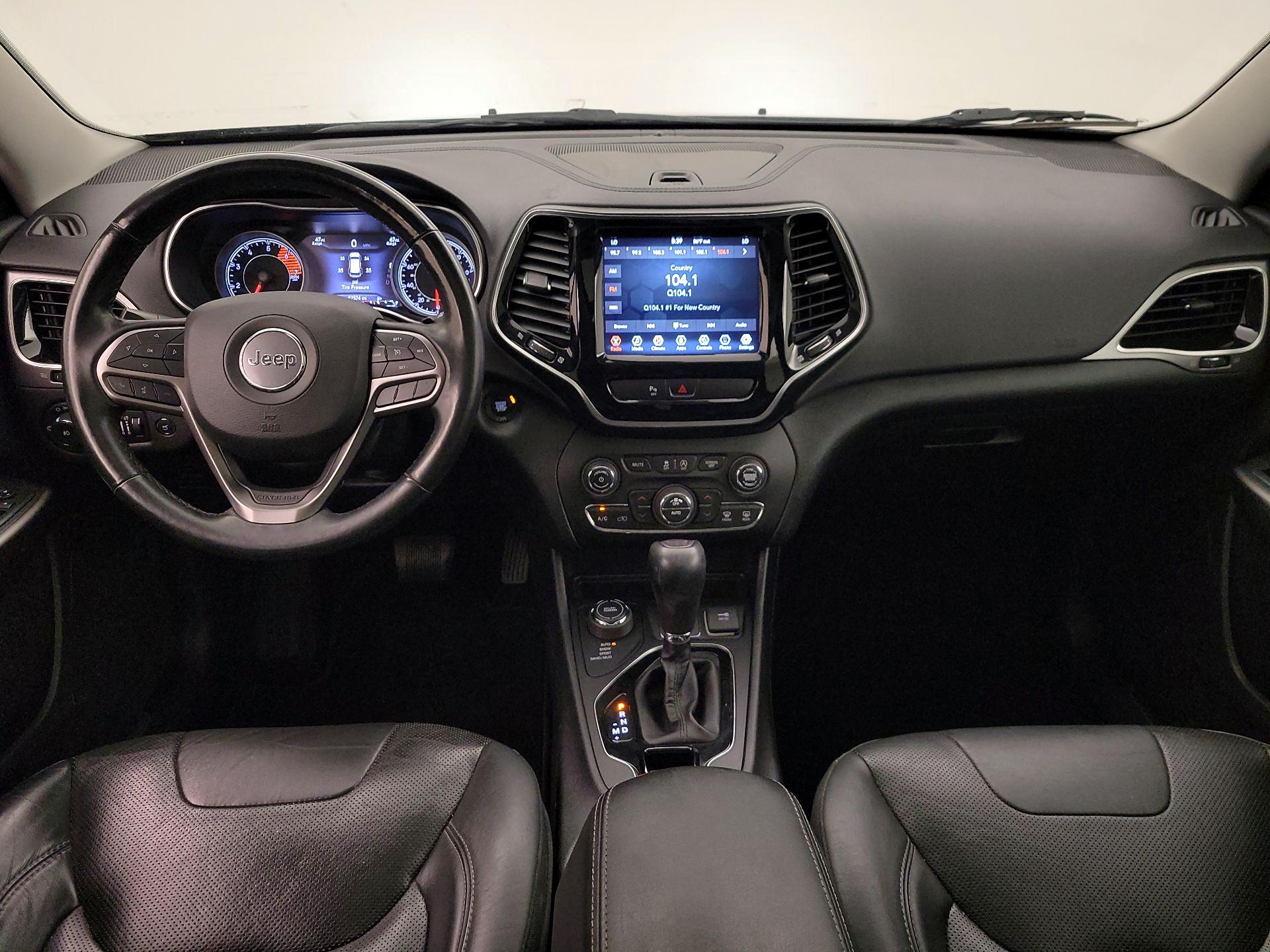 Thumbnail: 2020 Jeep Cherokee - 9