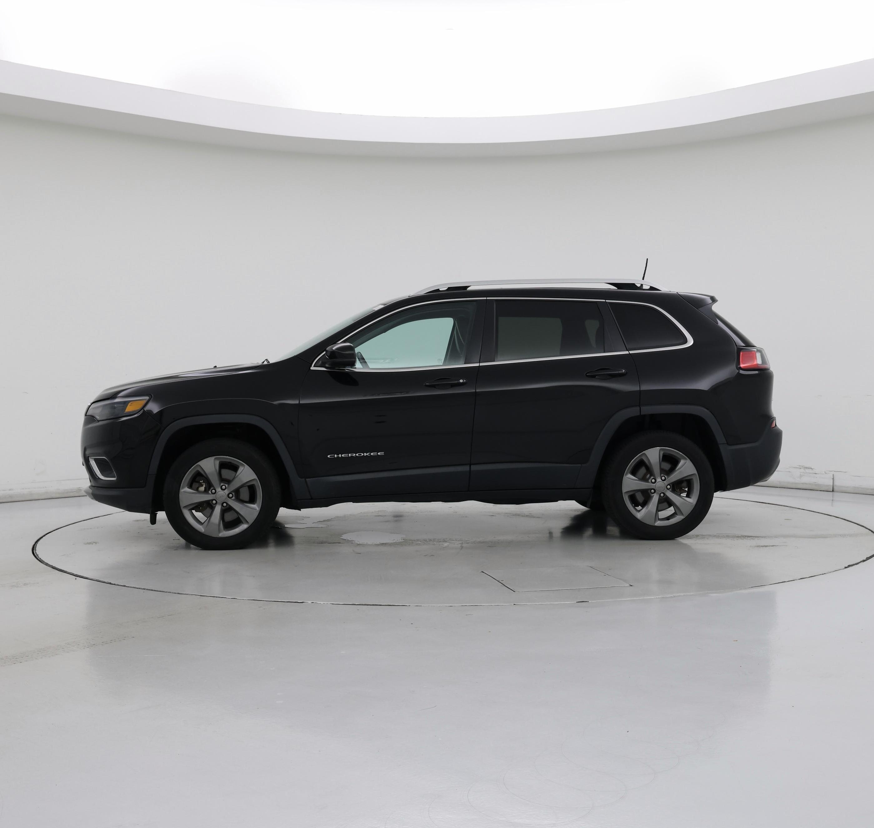 Thumbnail: 2020 Jeep Cherokee - 3
