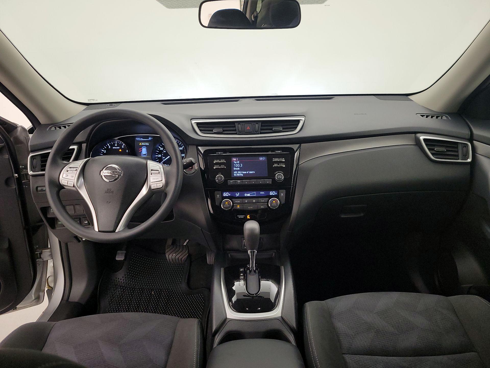 Thumbnail: 2015 Nissan Rogue - 9