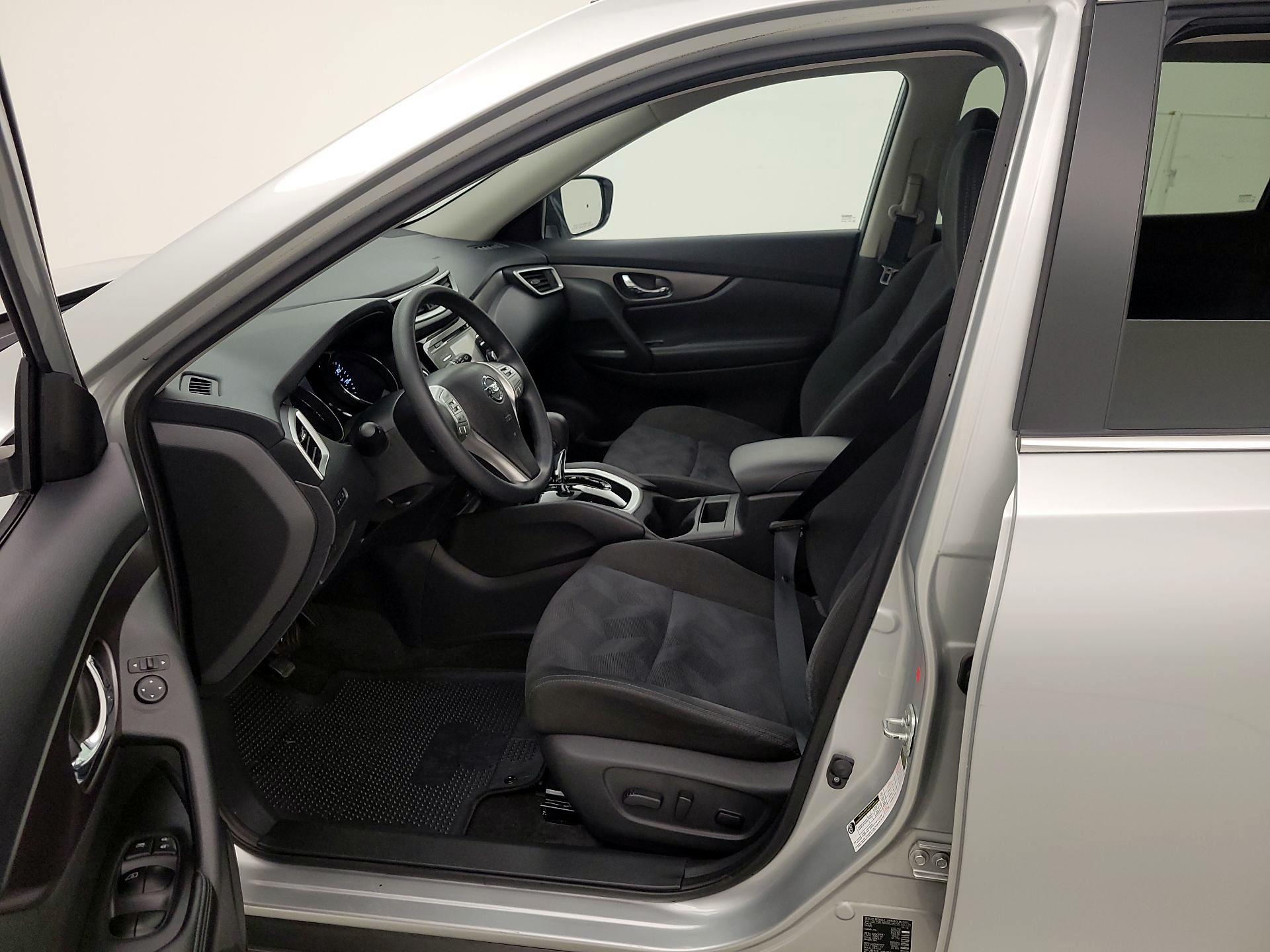 Thumbnail: 2015 Nissan Rogue - 11