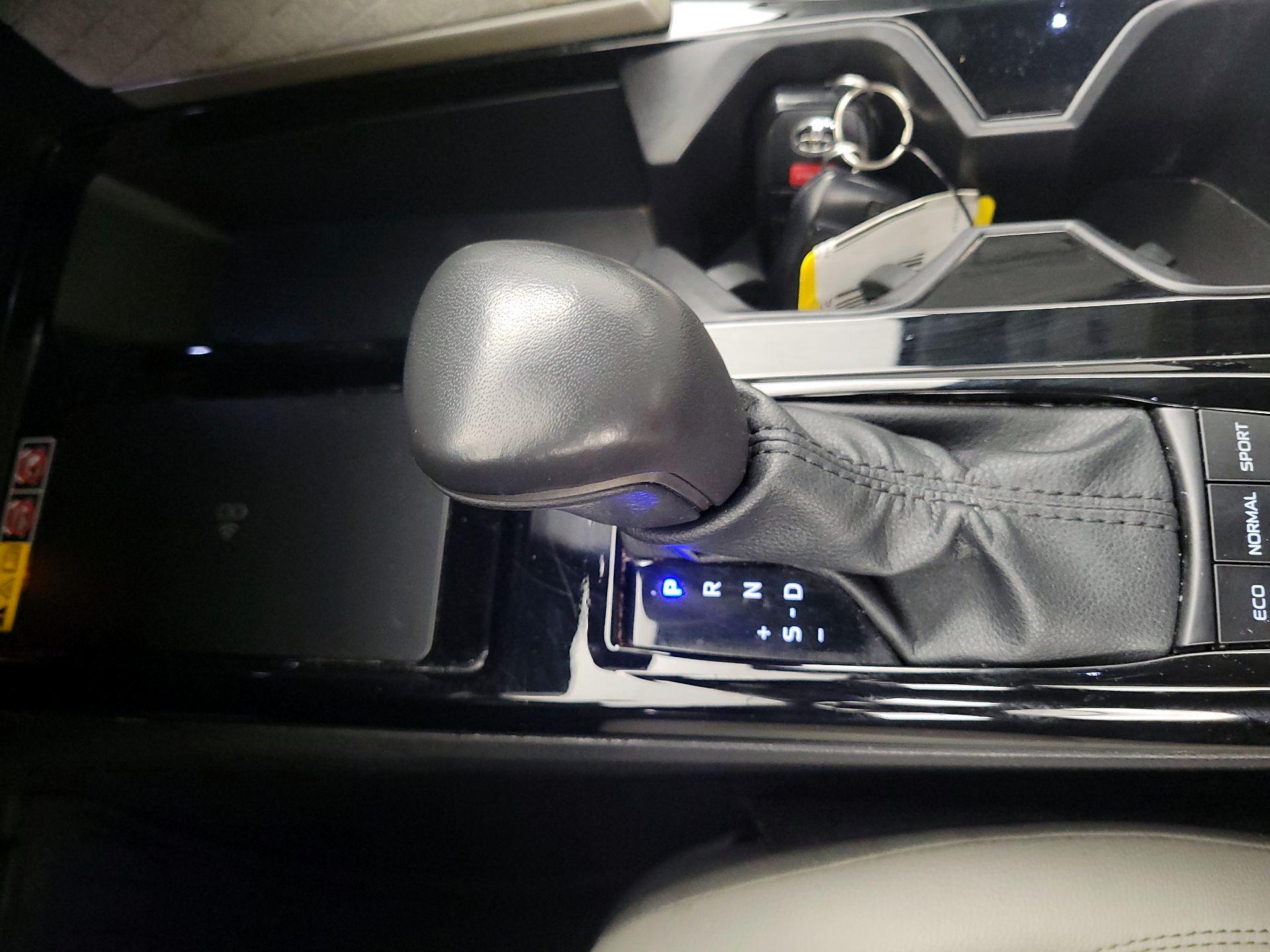 Thumbnail: 2025 Toyota Camry - 18