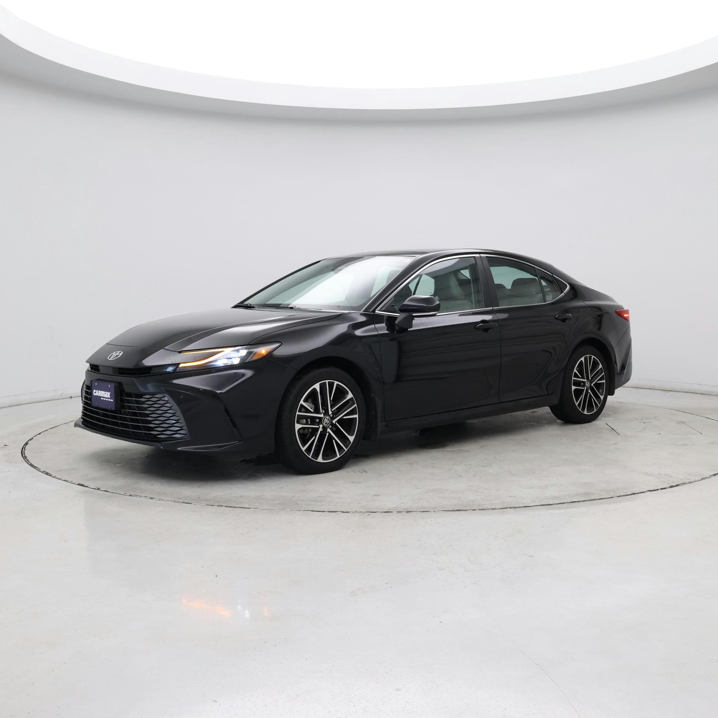 Thumbnail: 2025 Toyota Camry - 3