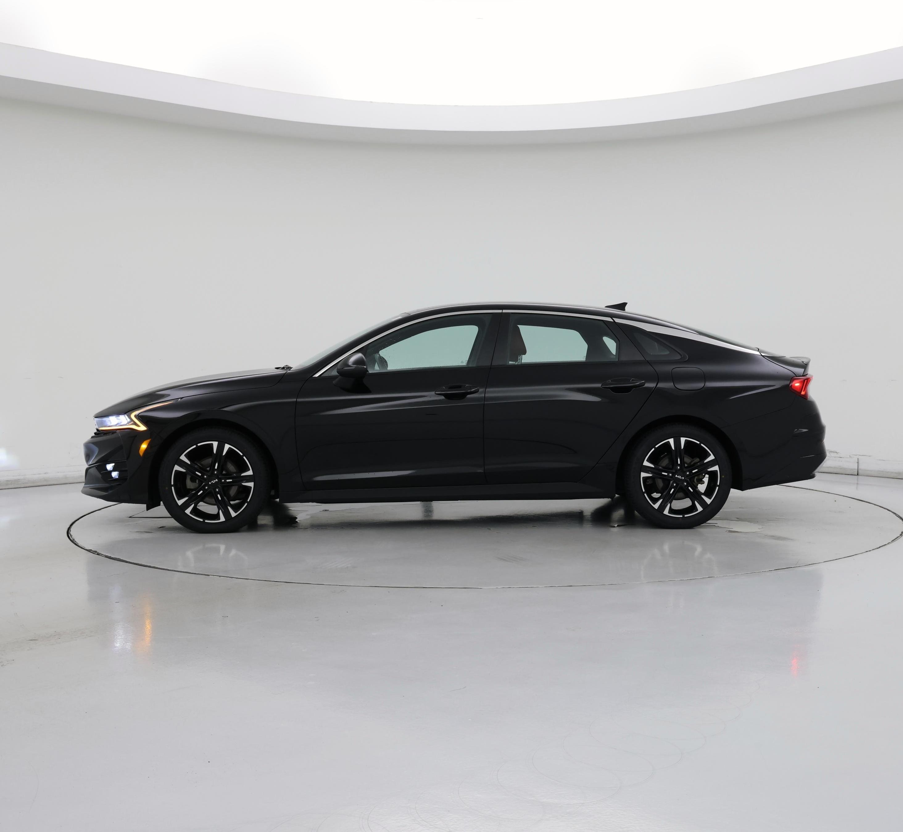 Thumbnail: 2024 Kia K5 - 3