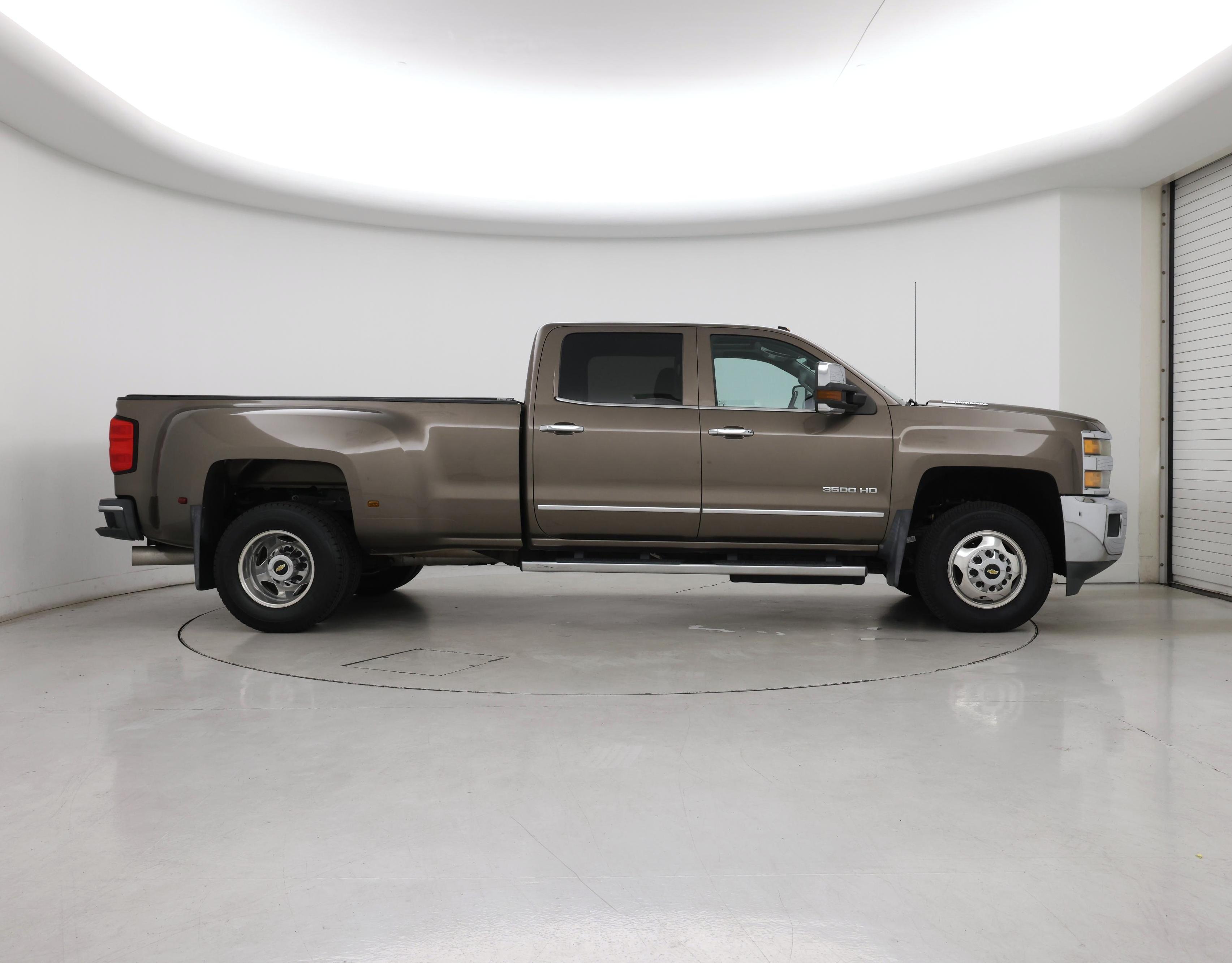 Thumbnail: 2015 Chevrolet Silverado 3500 - 7