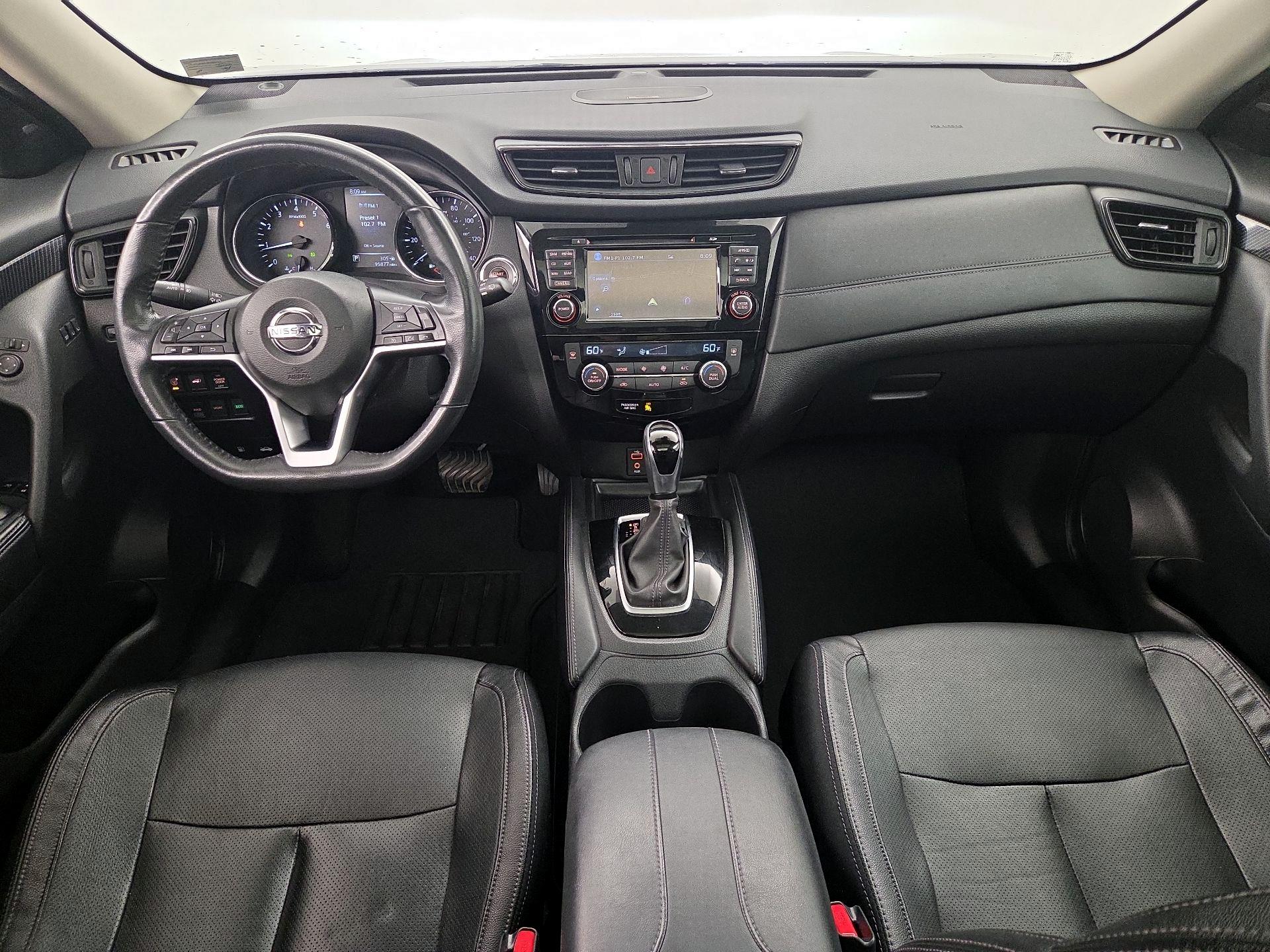 Thumbnail: 2017 Nissan Rogue - 9