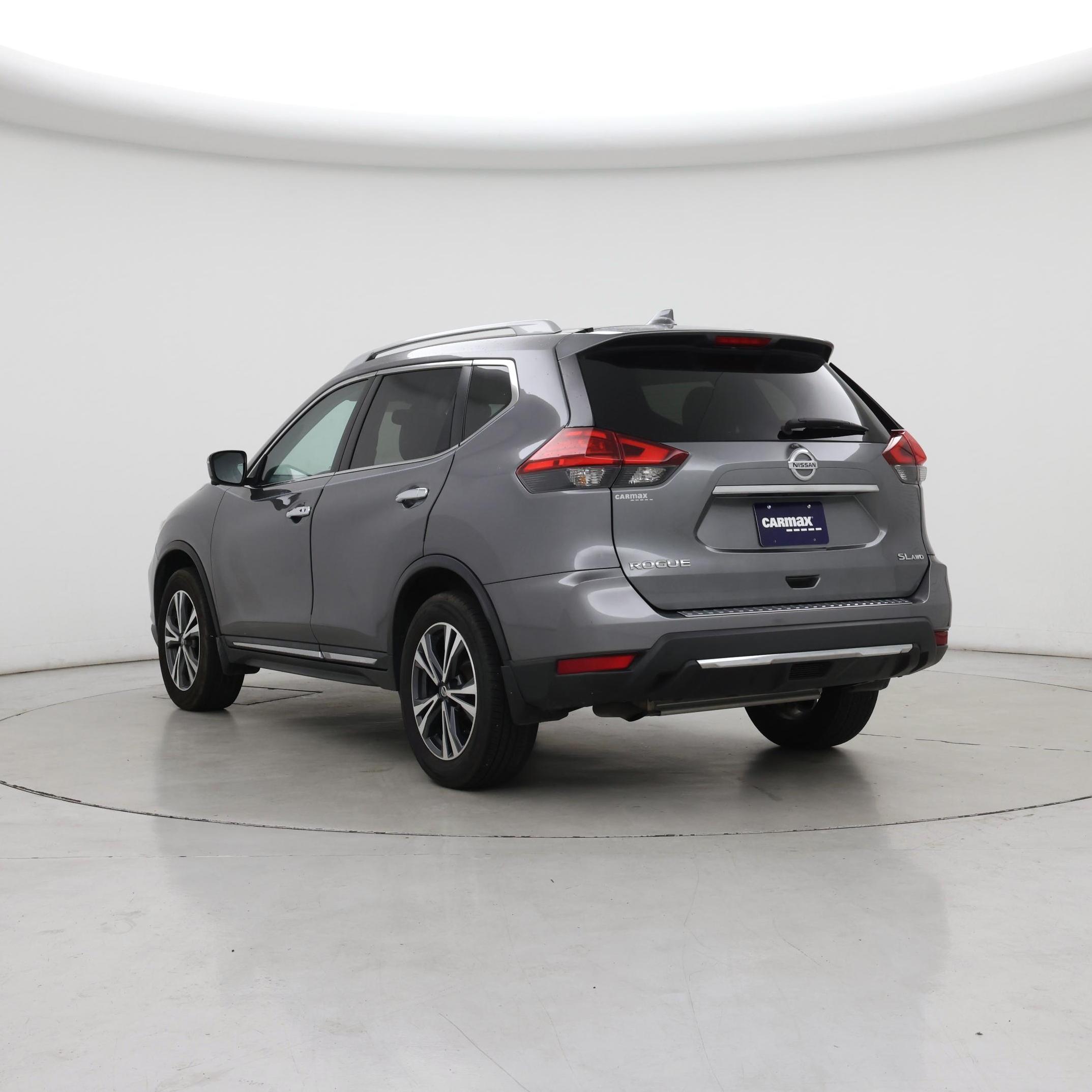 Thumbnail: 2017 Nissan Rogue - 2