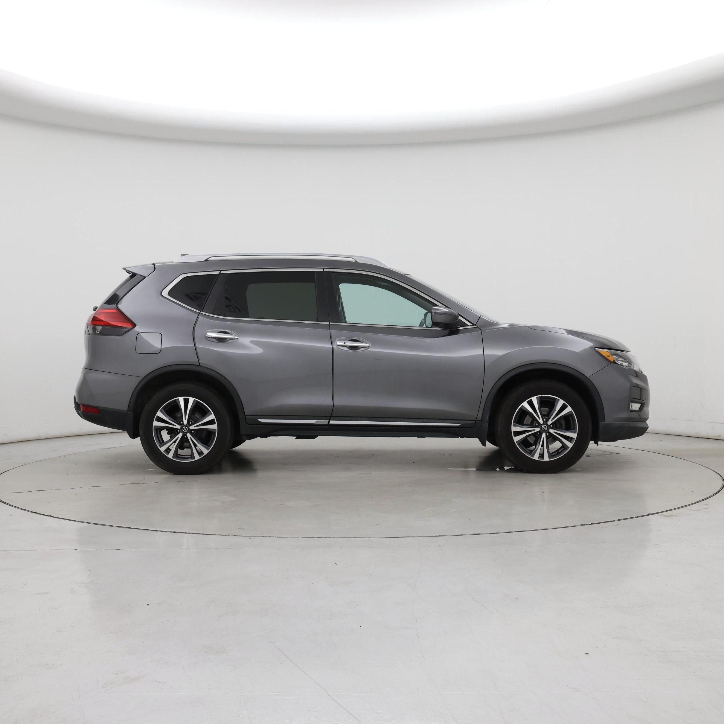 Thumbnail: 2017 Nissan Rogue - 7
