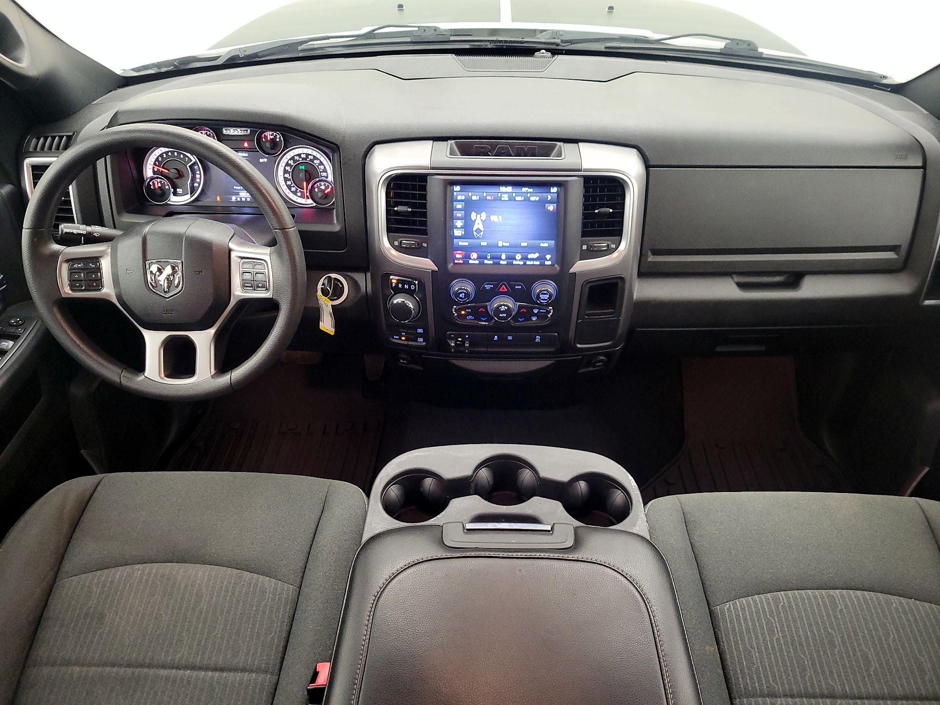 Thumbnail: 2021 RAM 1500 Classic - 9