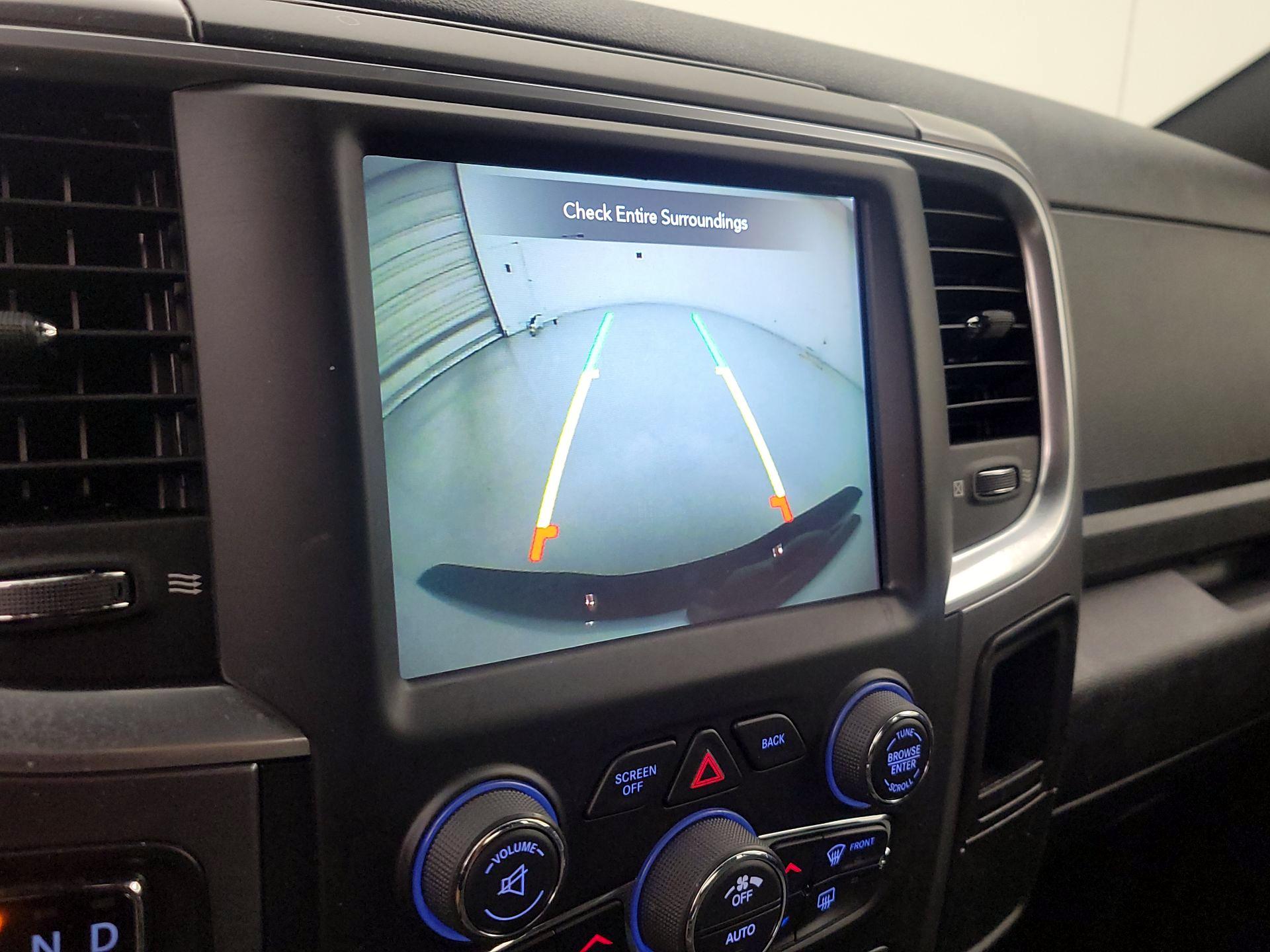 Thumbnail: 2021 RAM 1500 Classic - 14
