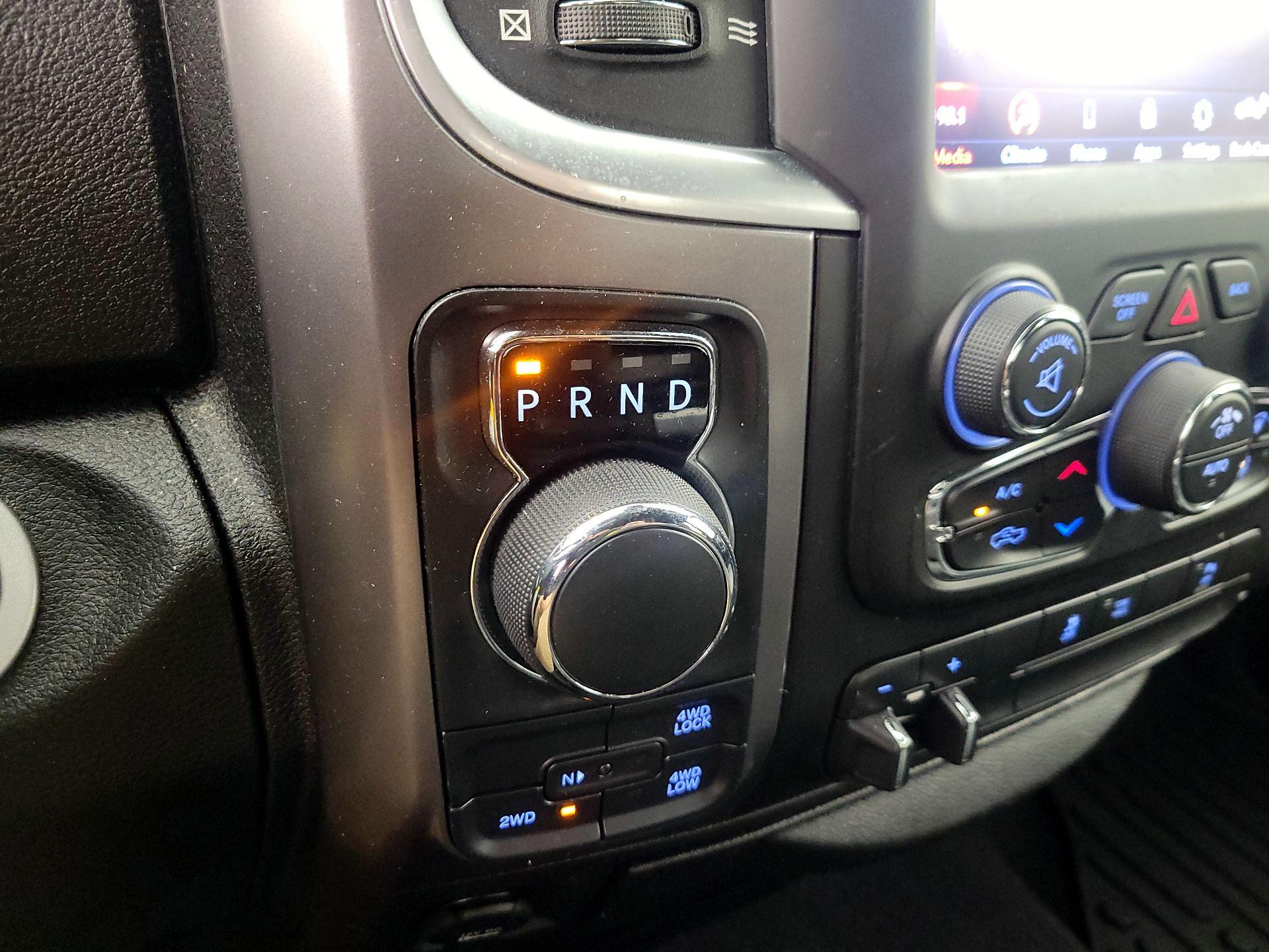 Thumbnail: 2021 RAM 1500 Classic - 17