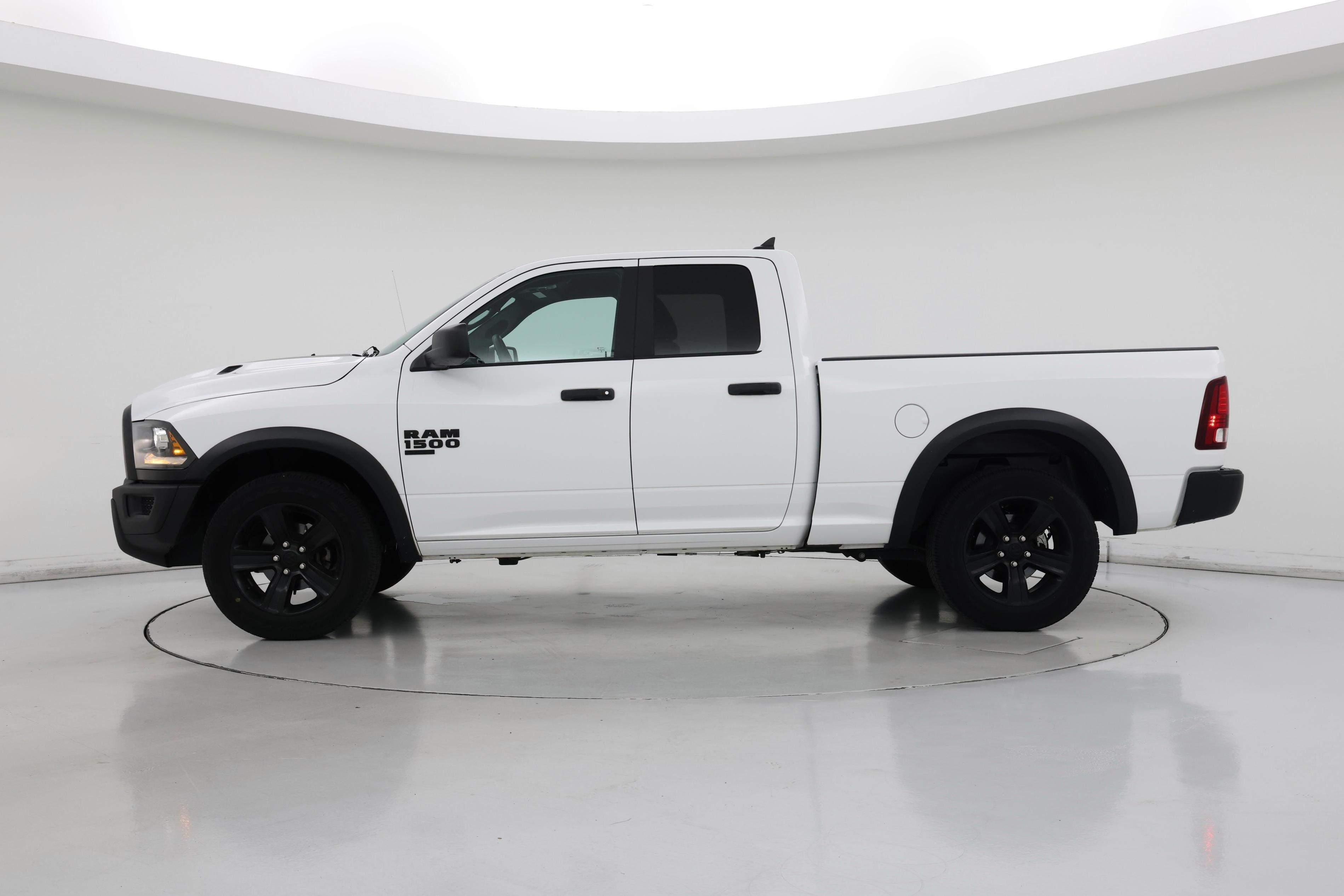Thumbnail: 2021 RAM 1500 Classic - 3