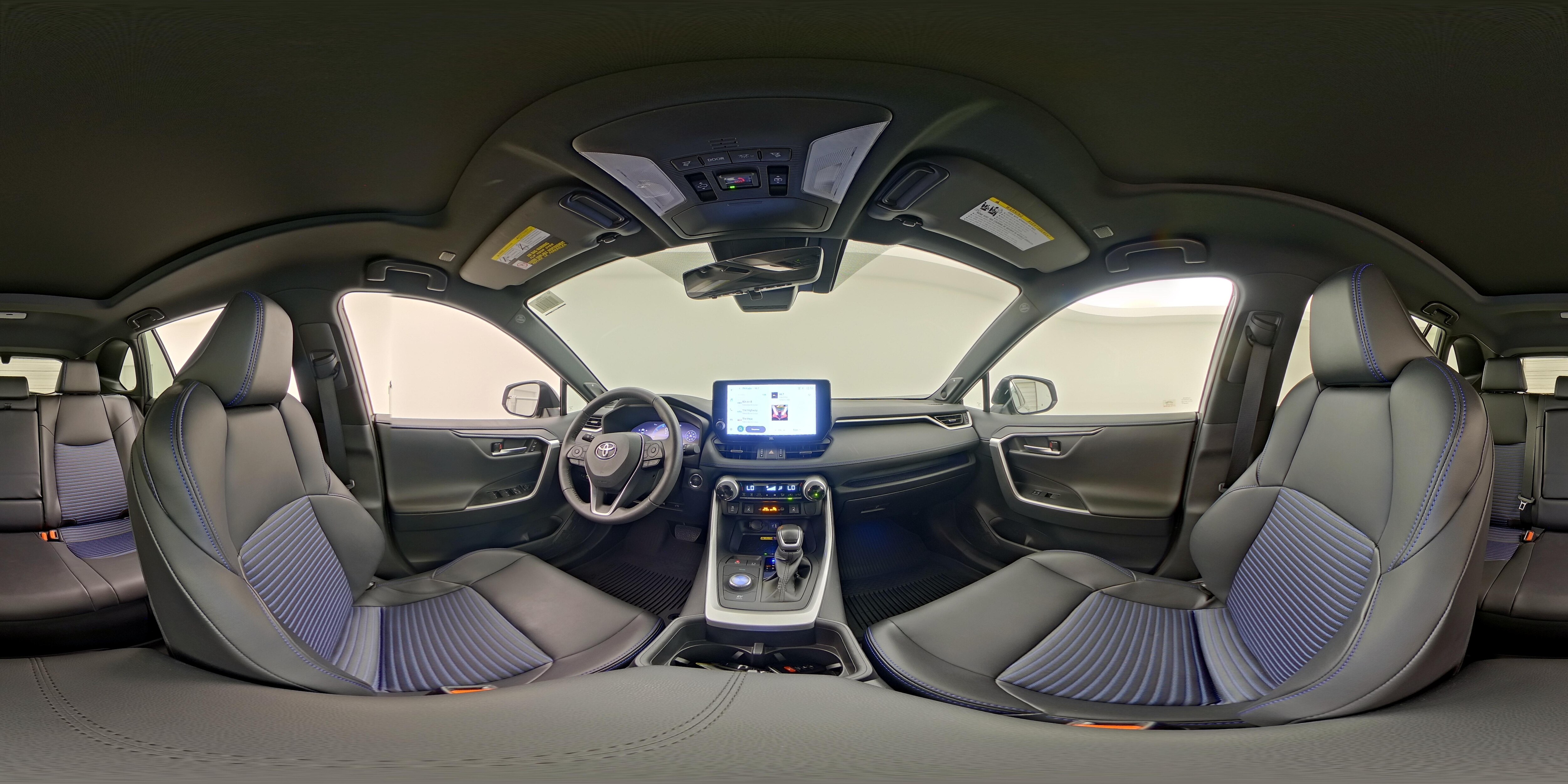 2024 Toyota RAV4 XSE - Photo 25