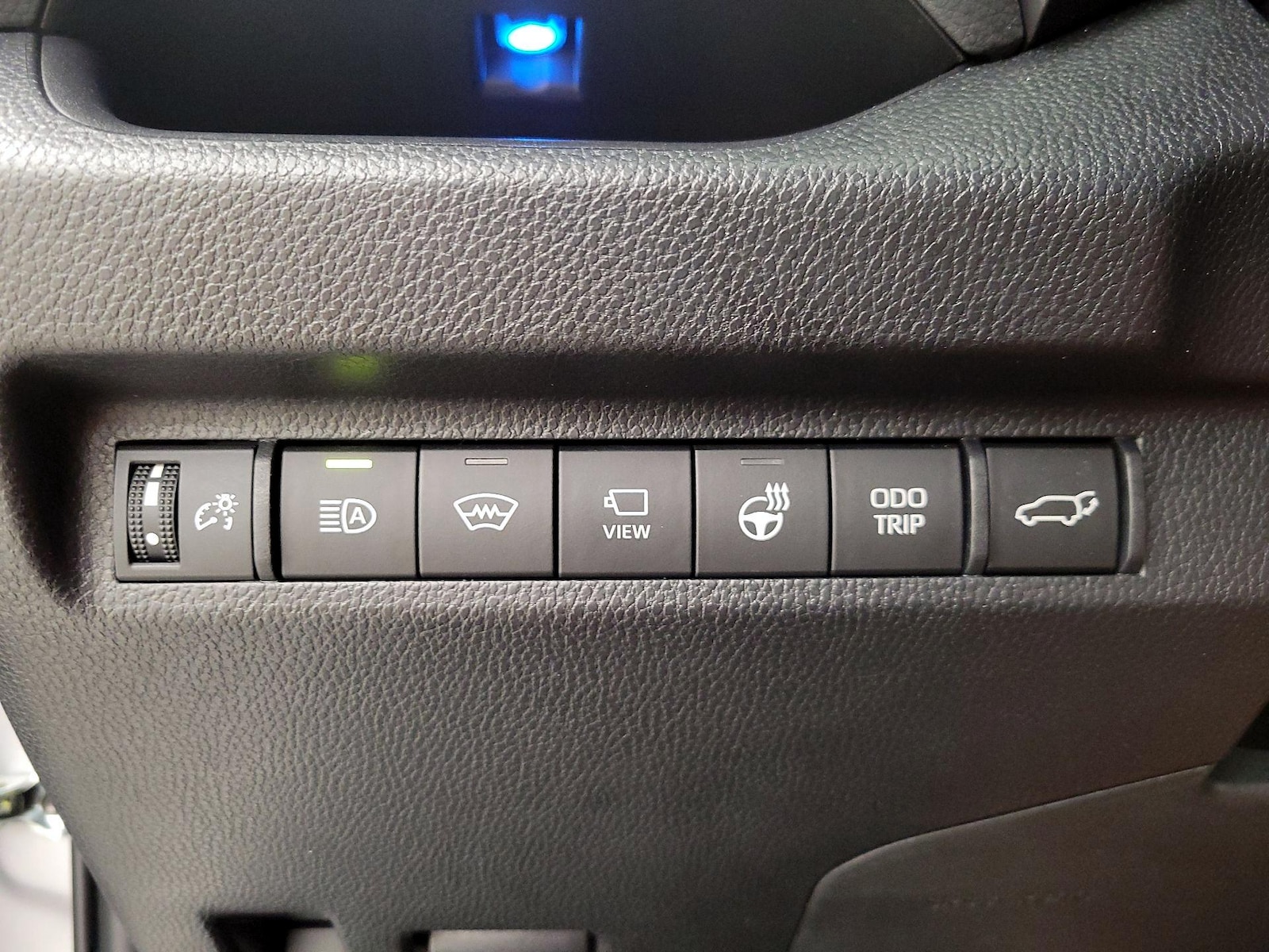 2024 Toyota RAV4 XSE - Photo 14