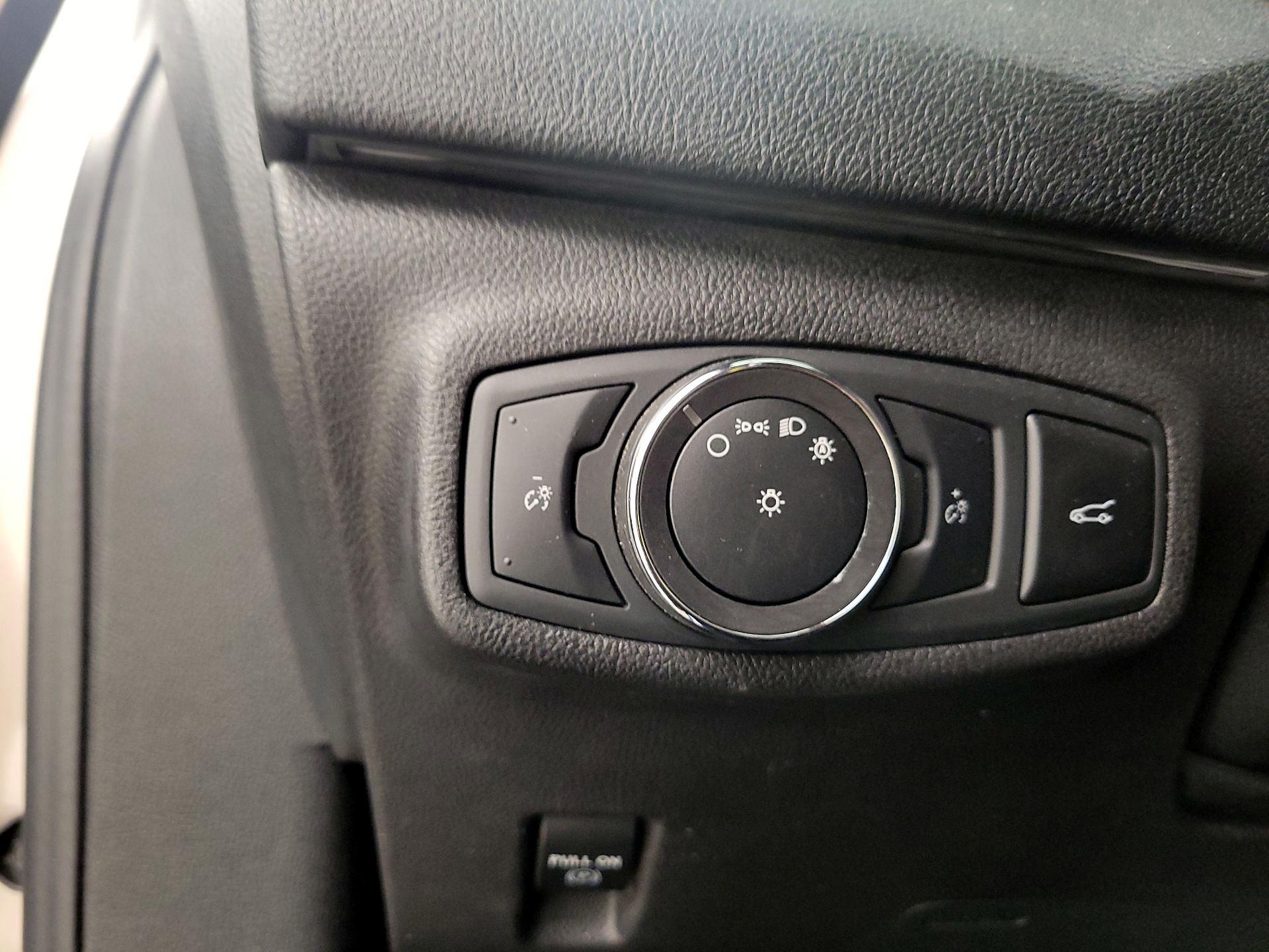 Thumbnail: 2019 Lincoln MKC - 11