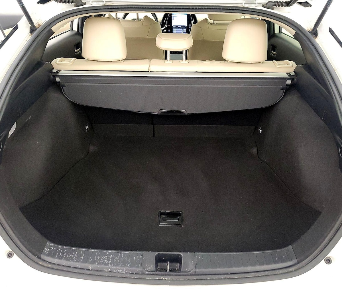 Trunk/Cargo (Seats Up)