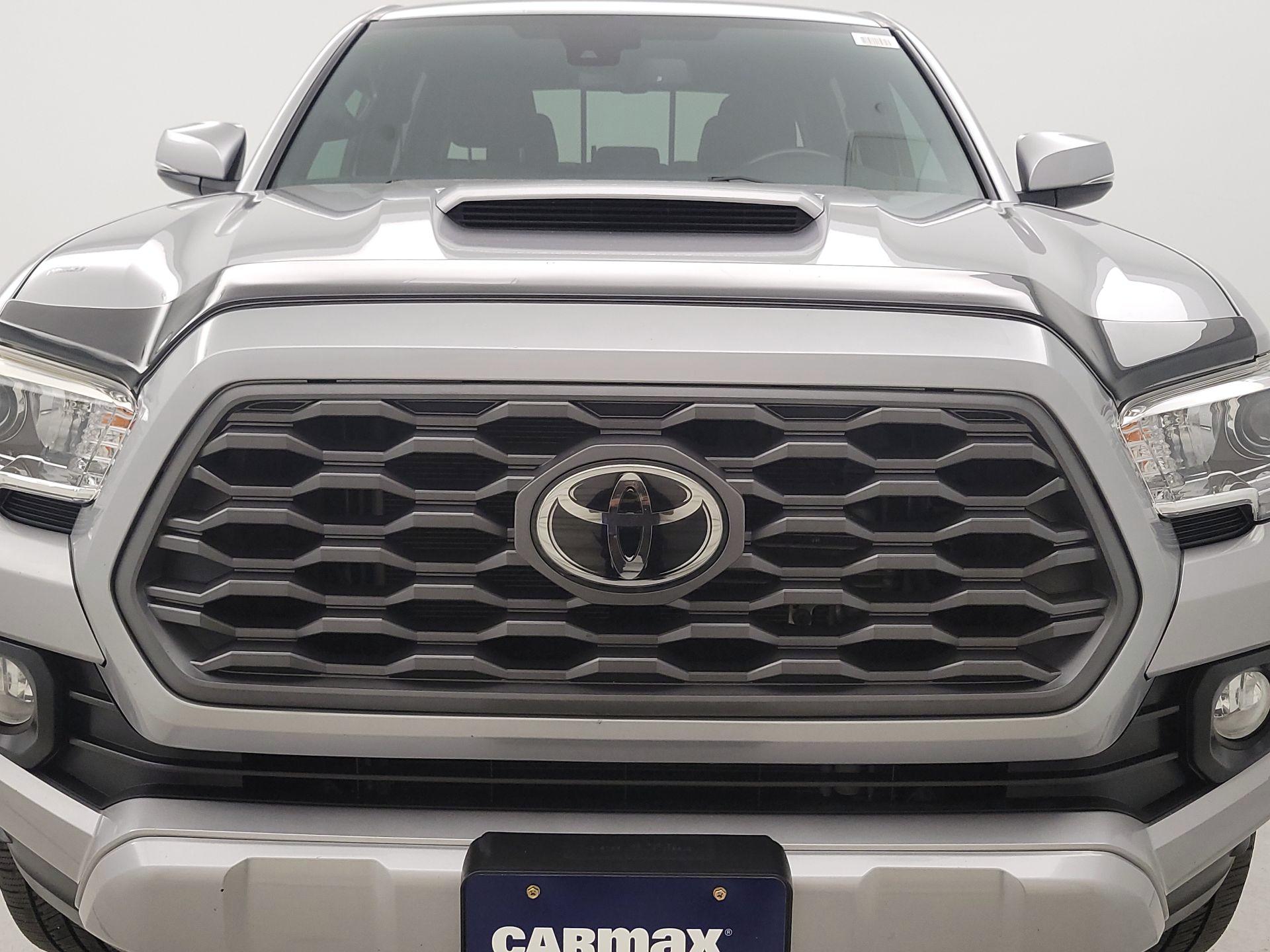 Thumbnail: 2020 Toyota Tacoma - 2