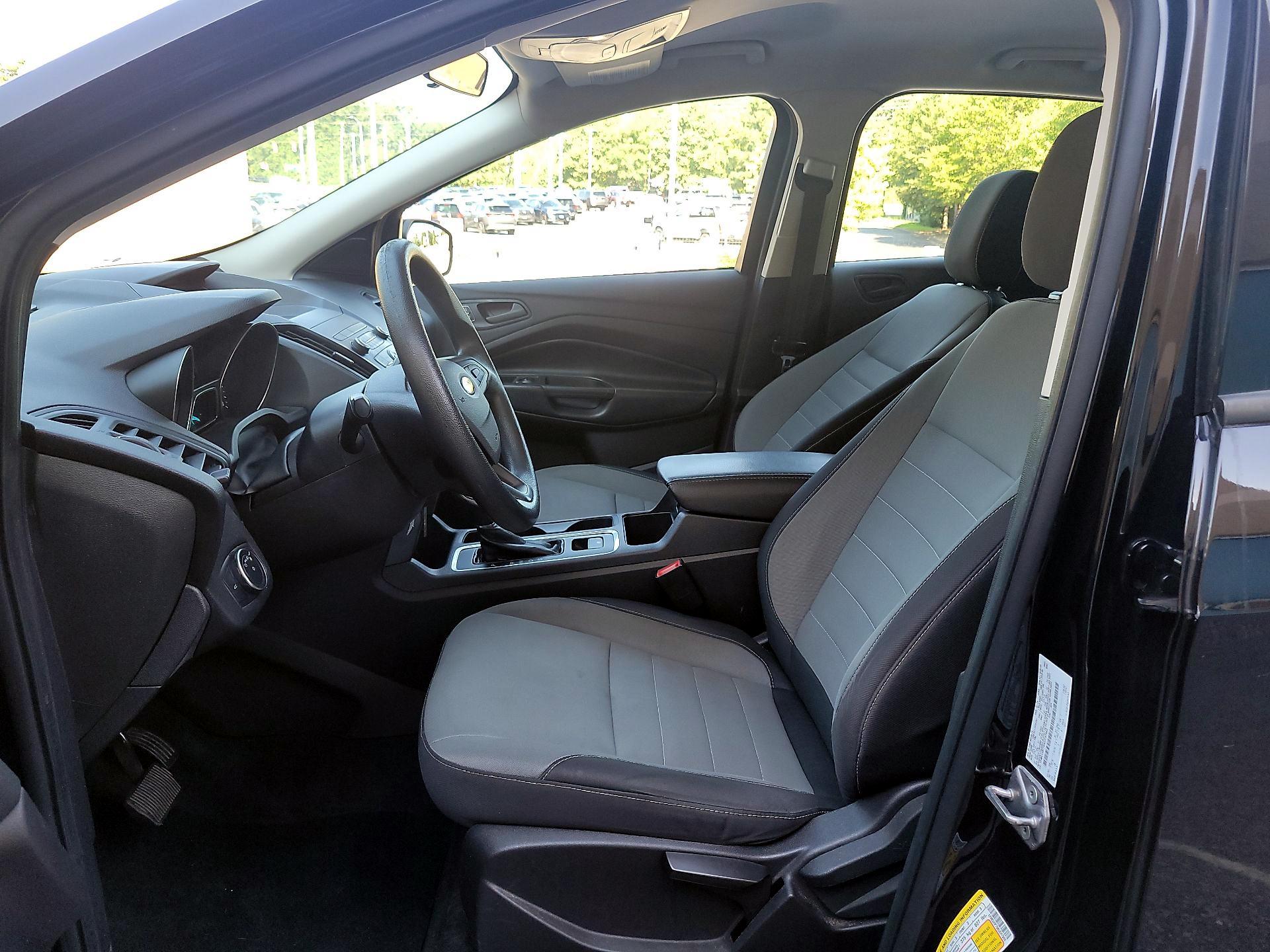 Thumbnail: 2019 Ford Escape - 9